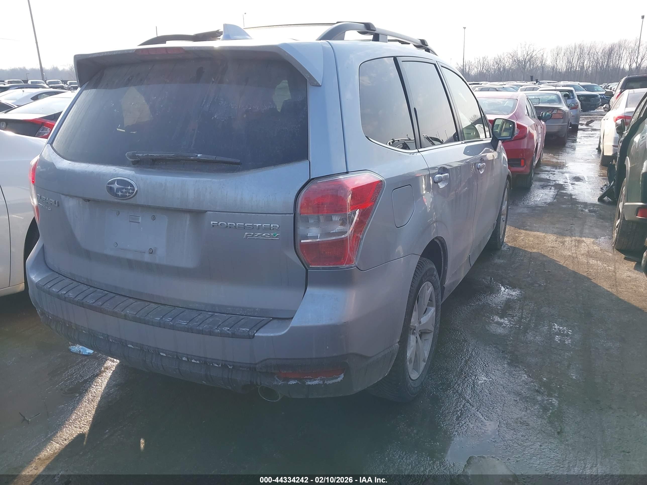 SUBARU FORESTER image 4