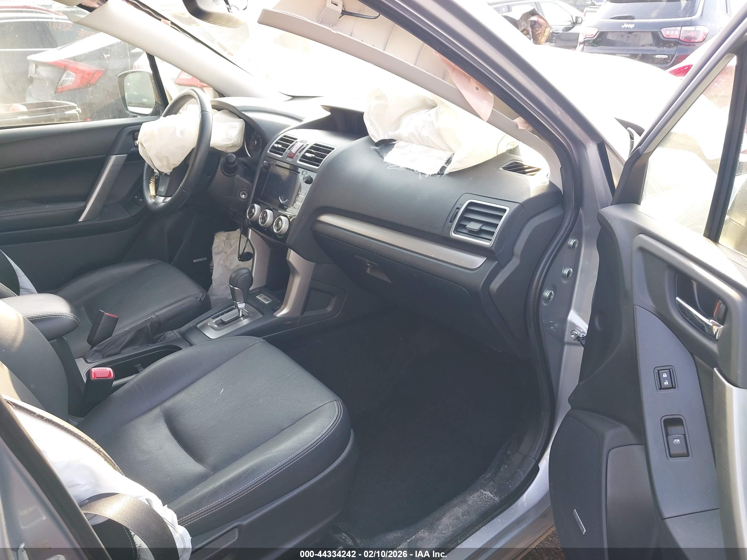 SUBARU FORESTER image 5