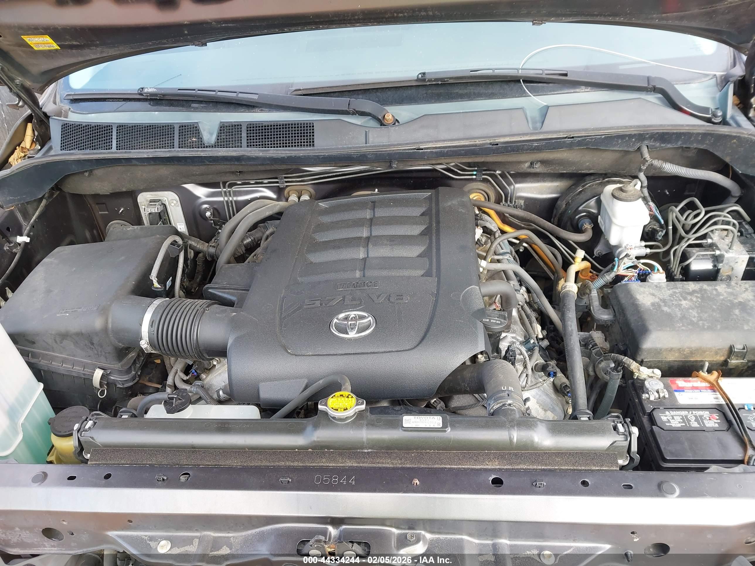 TOYOTA TUNDRA image 10