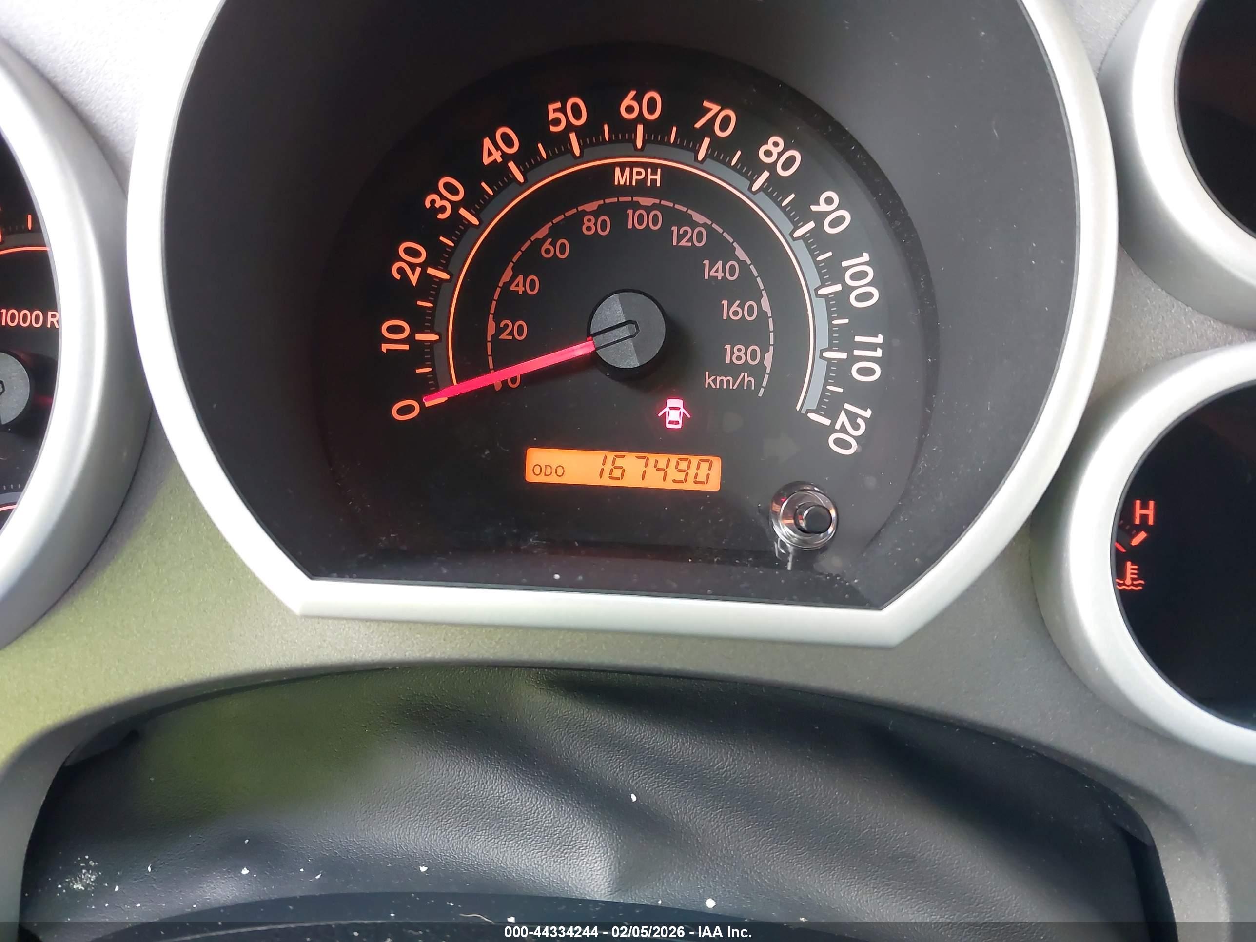 TOYOTA TUNDRA image 7