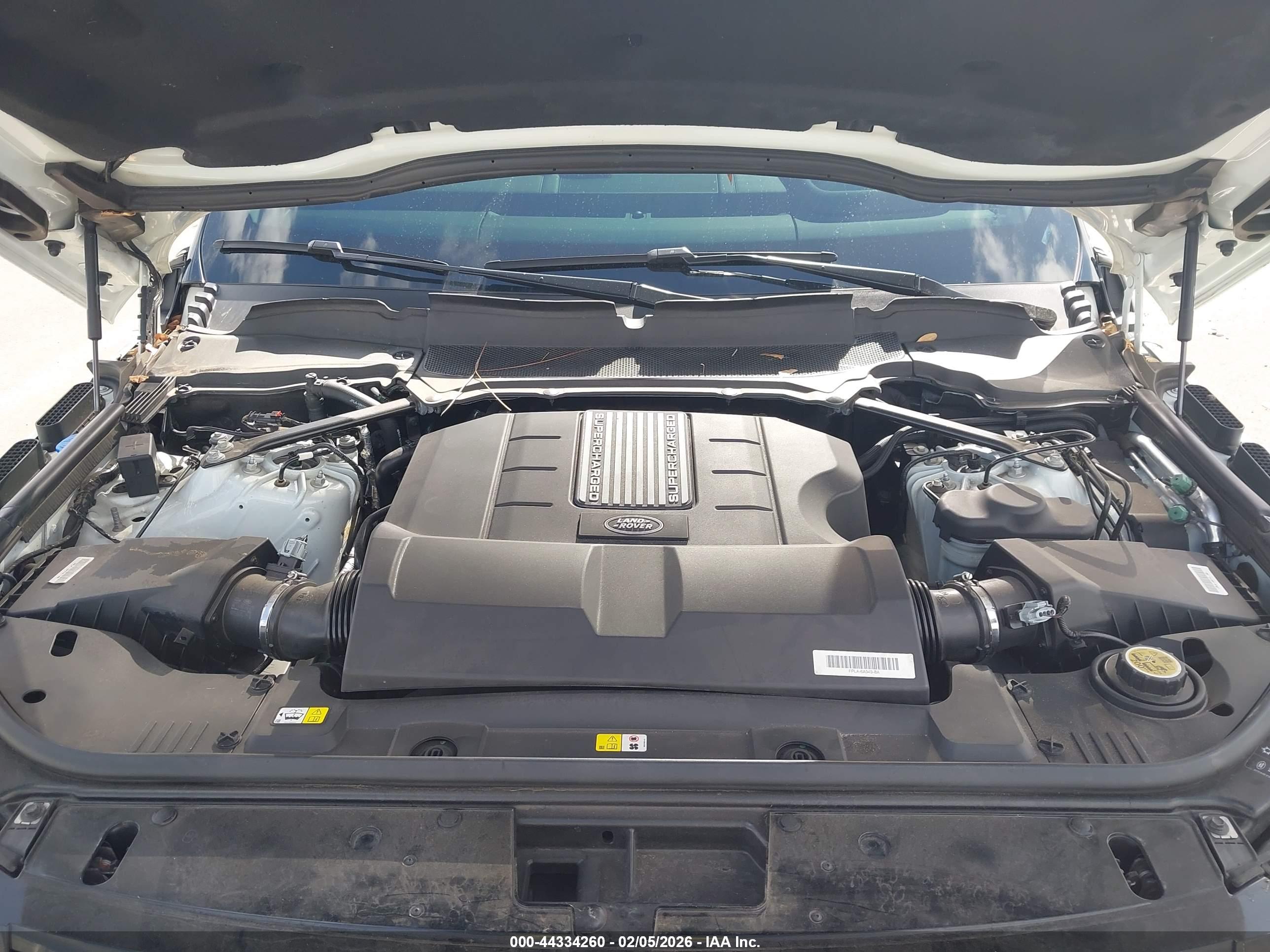 LAND ROVER image 10