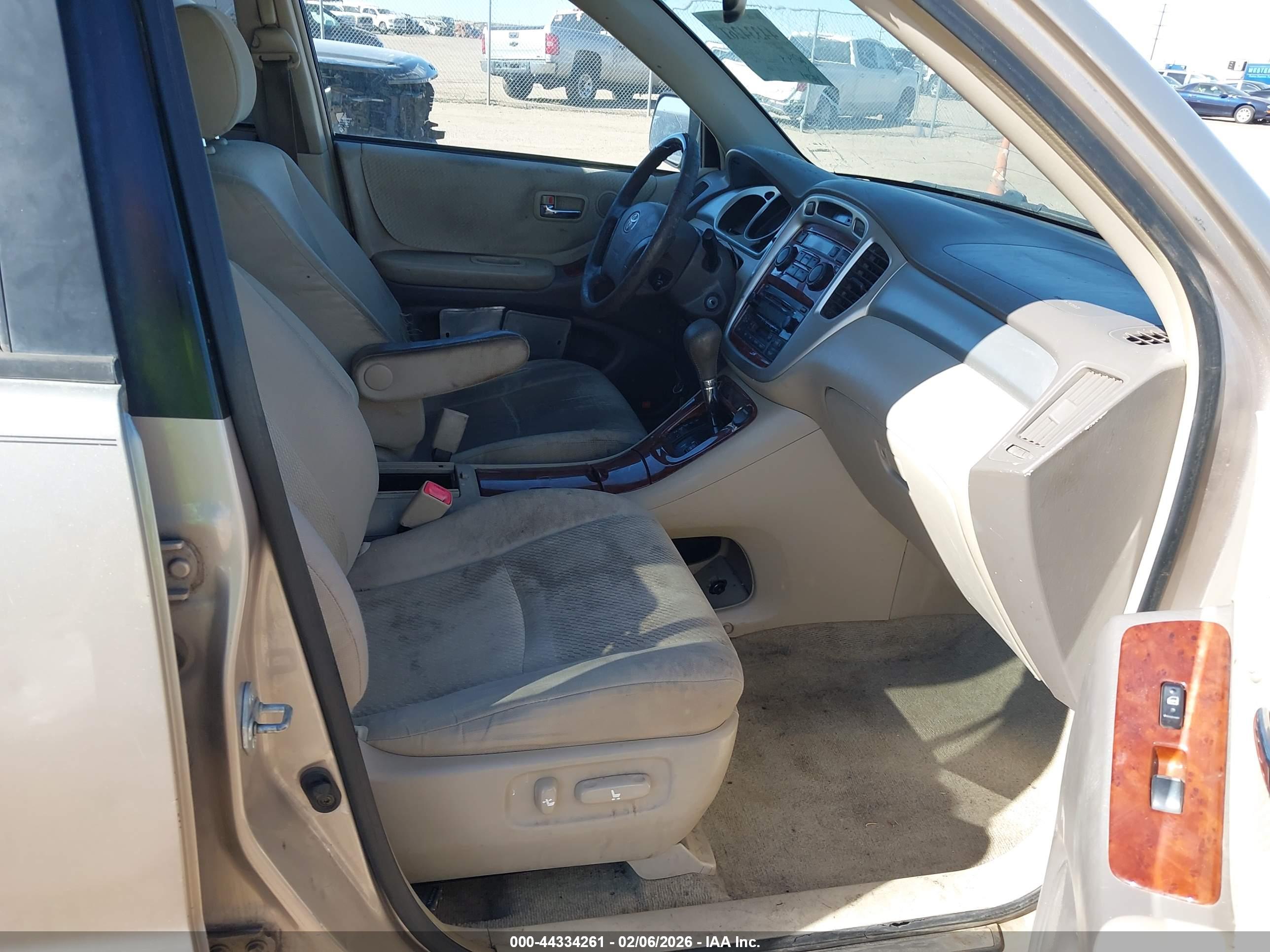 TOYOTA HIGHLANDER image 5