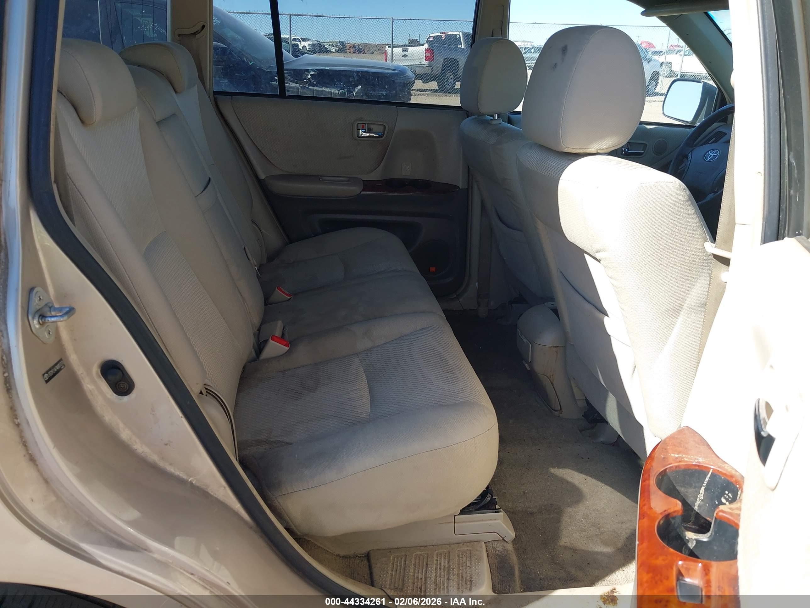 TOYOTA HIGHLANDER image 8