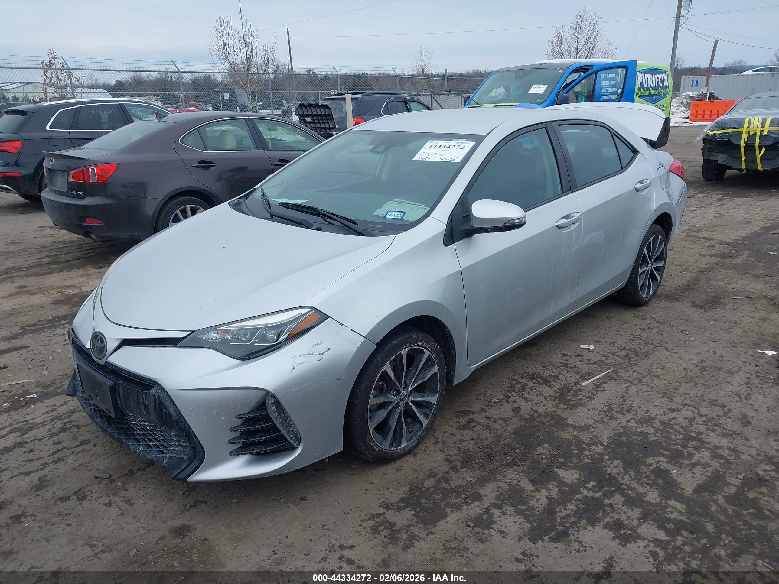 TOYOTA COROLLA image 2