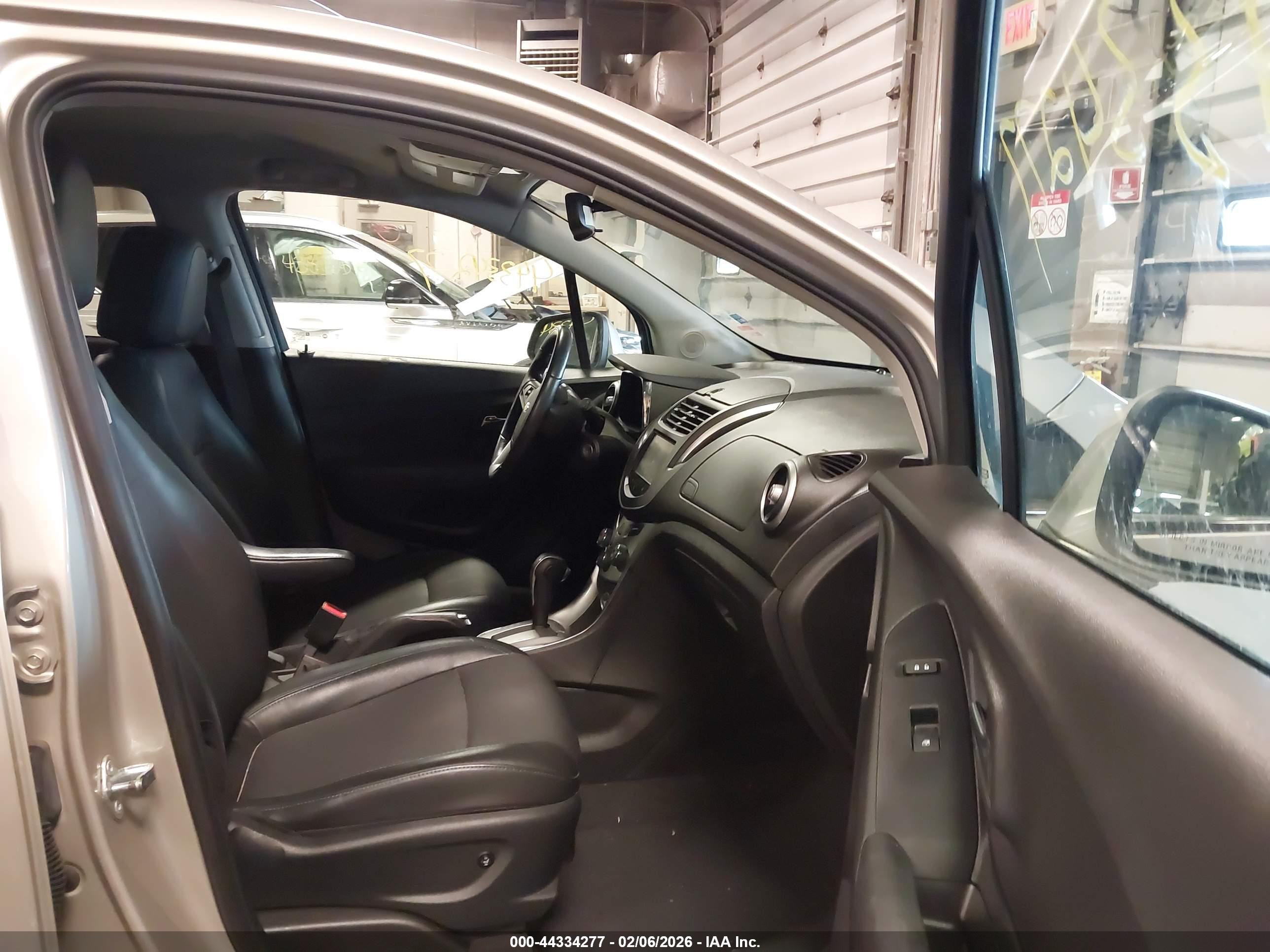 CHEVROLET TRAX image 5