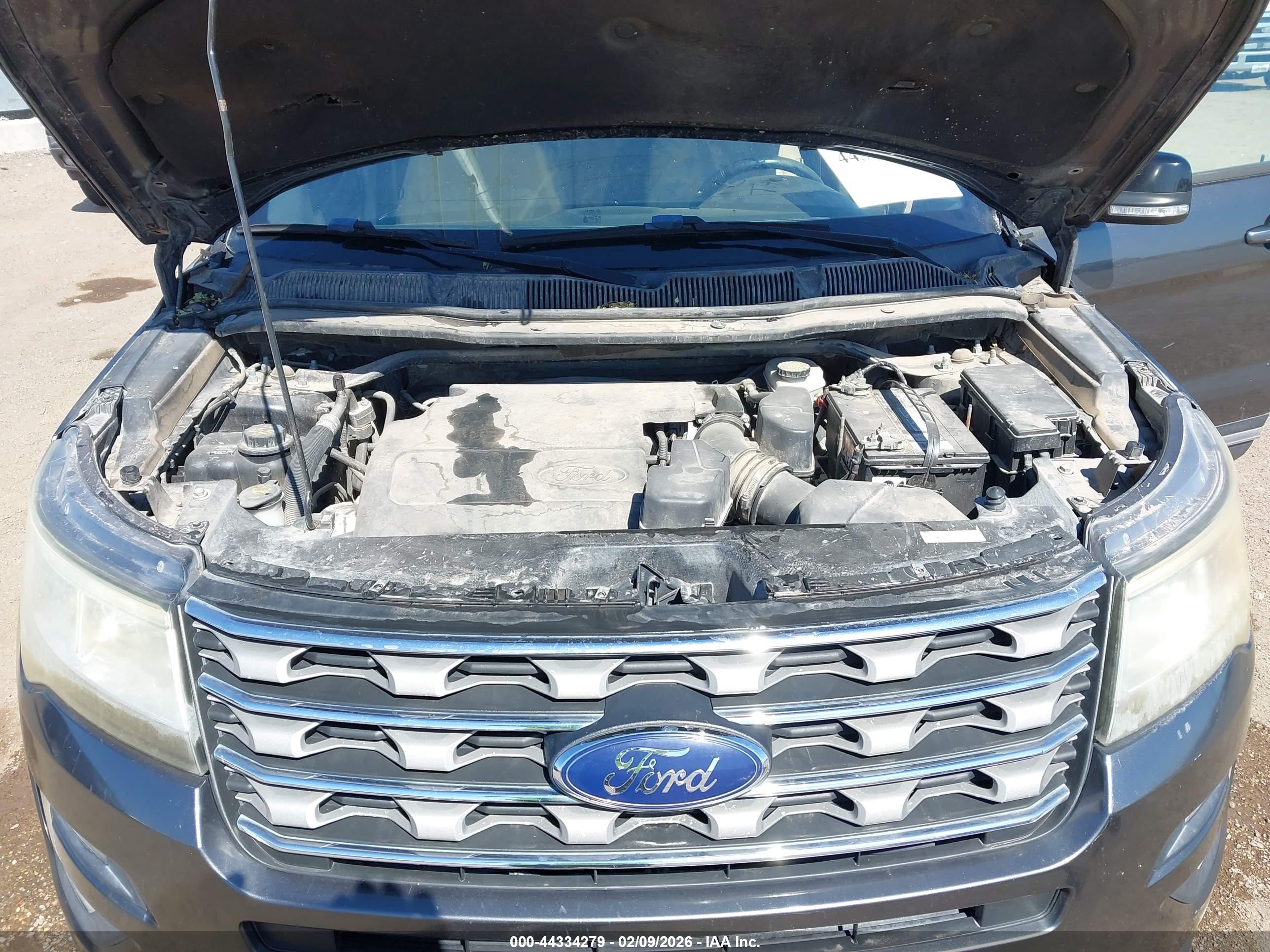 FORD EXPLORER image 10