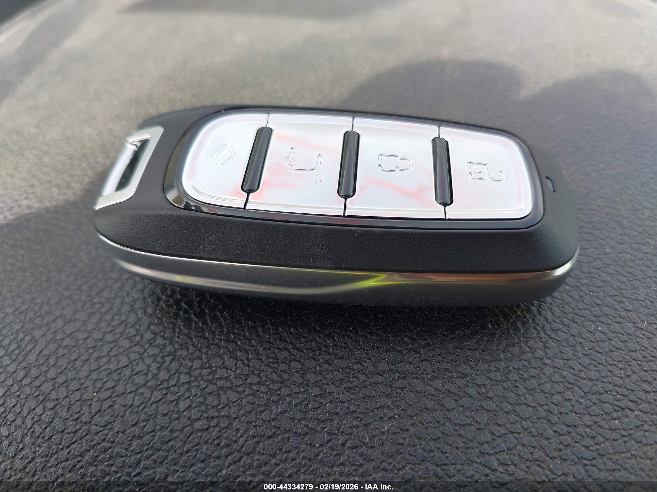 FORD EXPLORER image 11