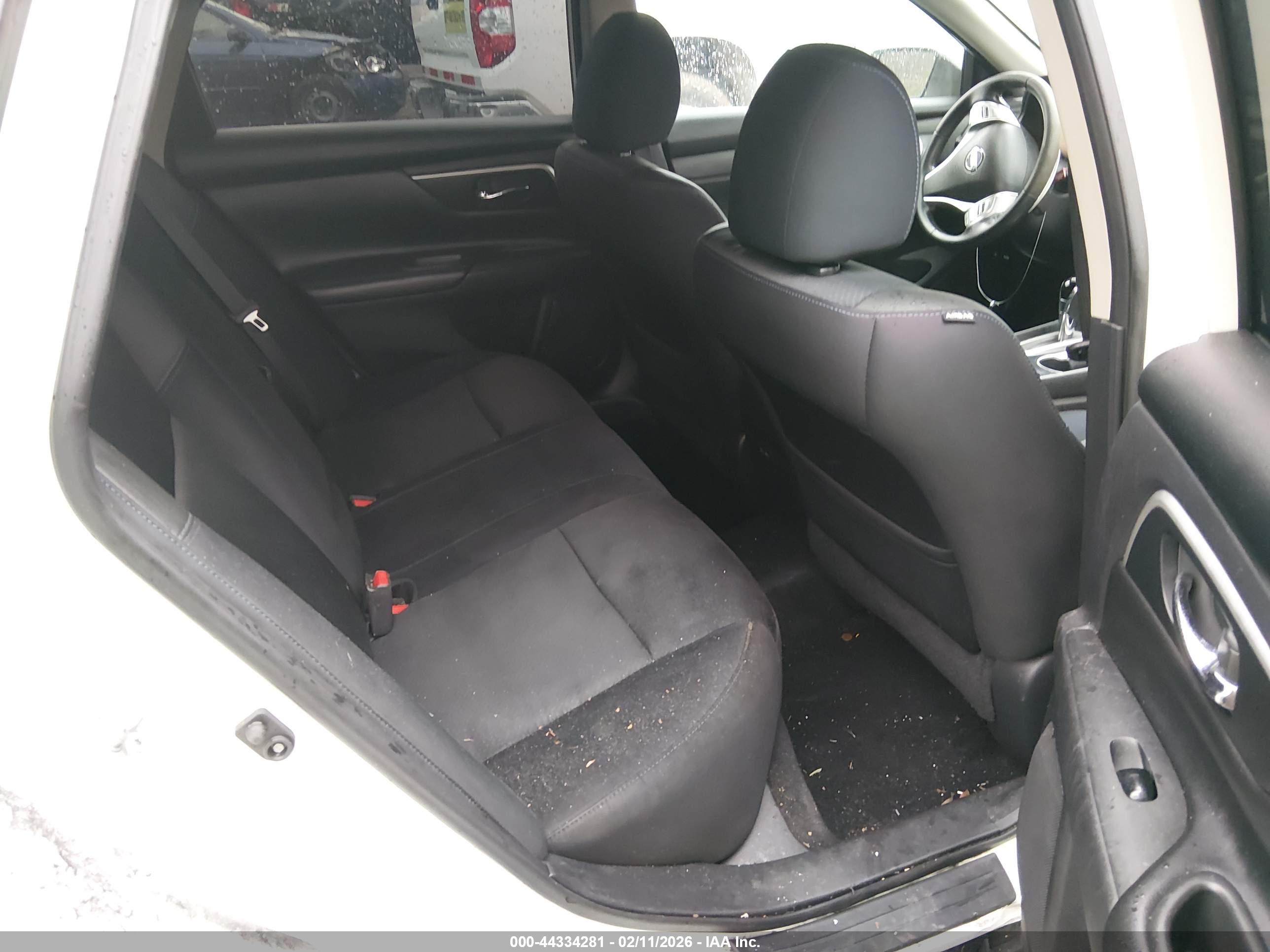 NISSAN ALTIMA image 8