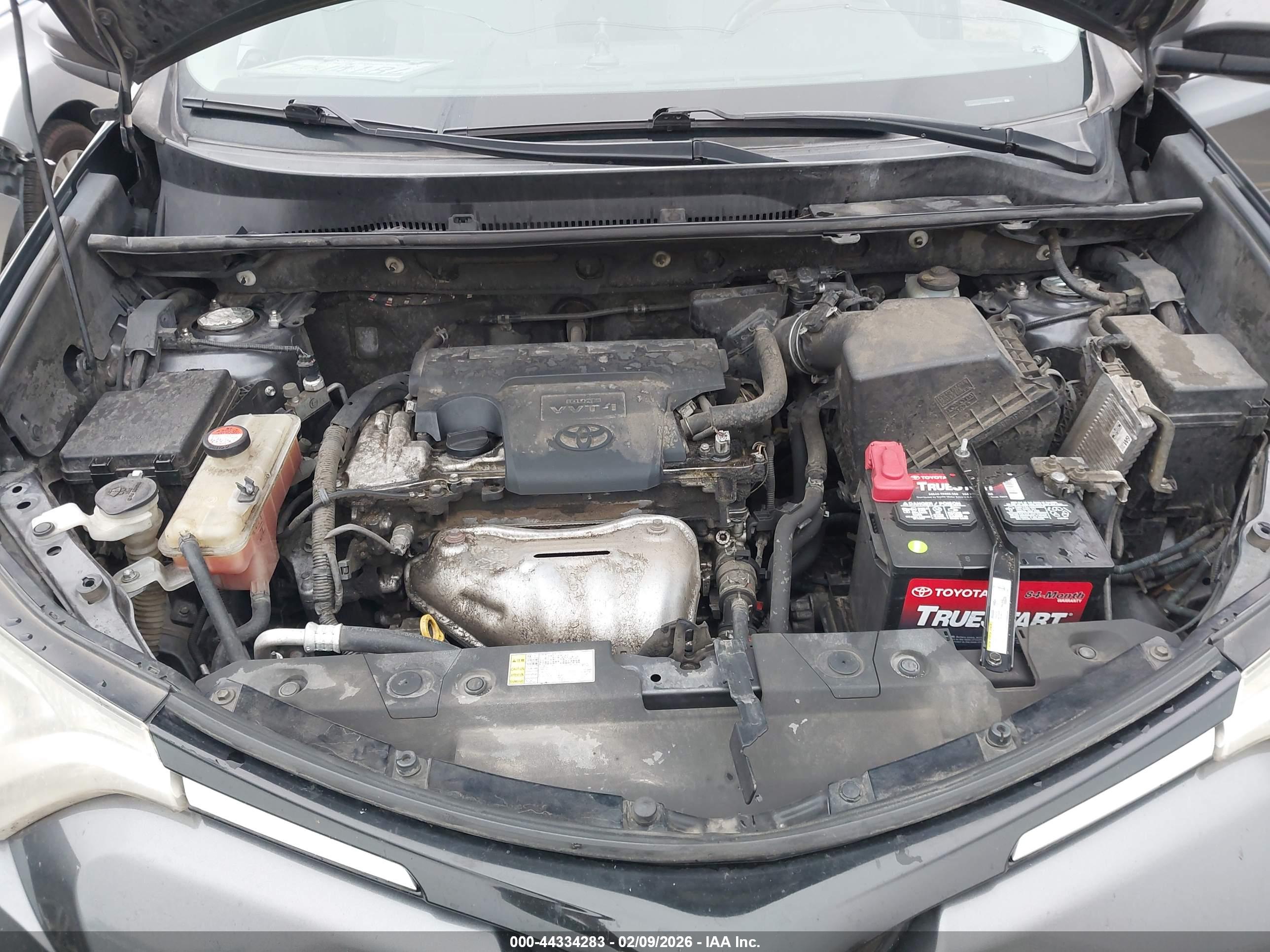 TOYOTA RAV4 image 10