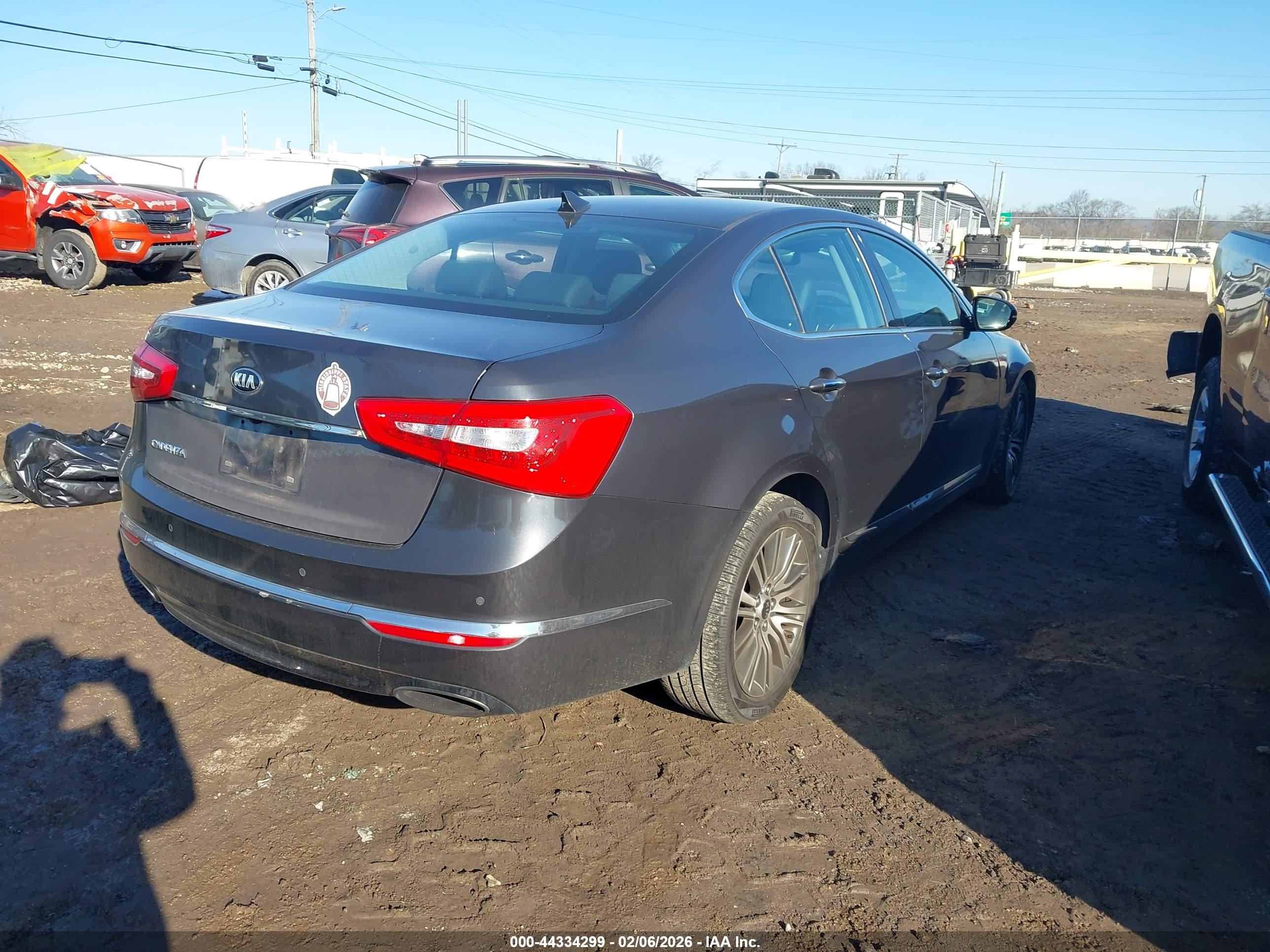 KIA CADENZA image 4