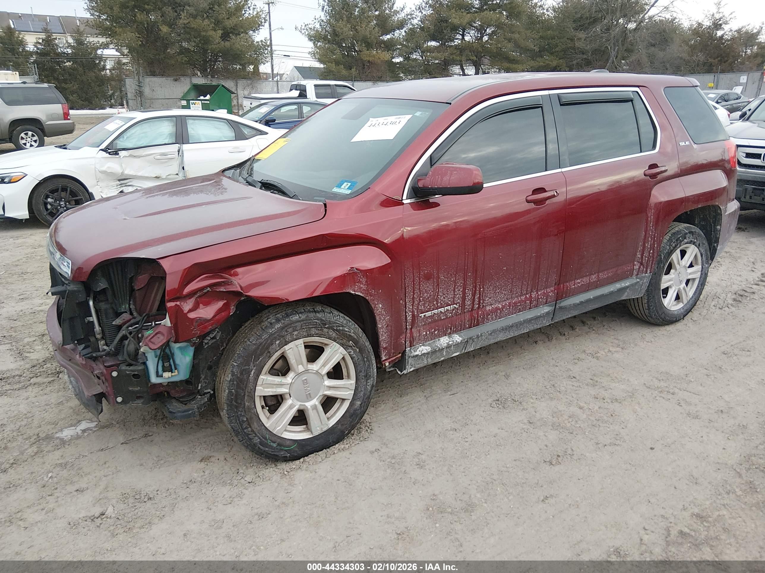 GMC TERRAIN image 2