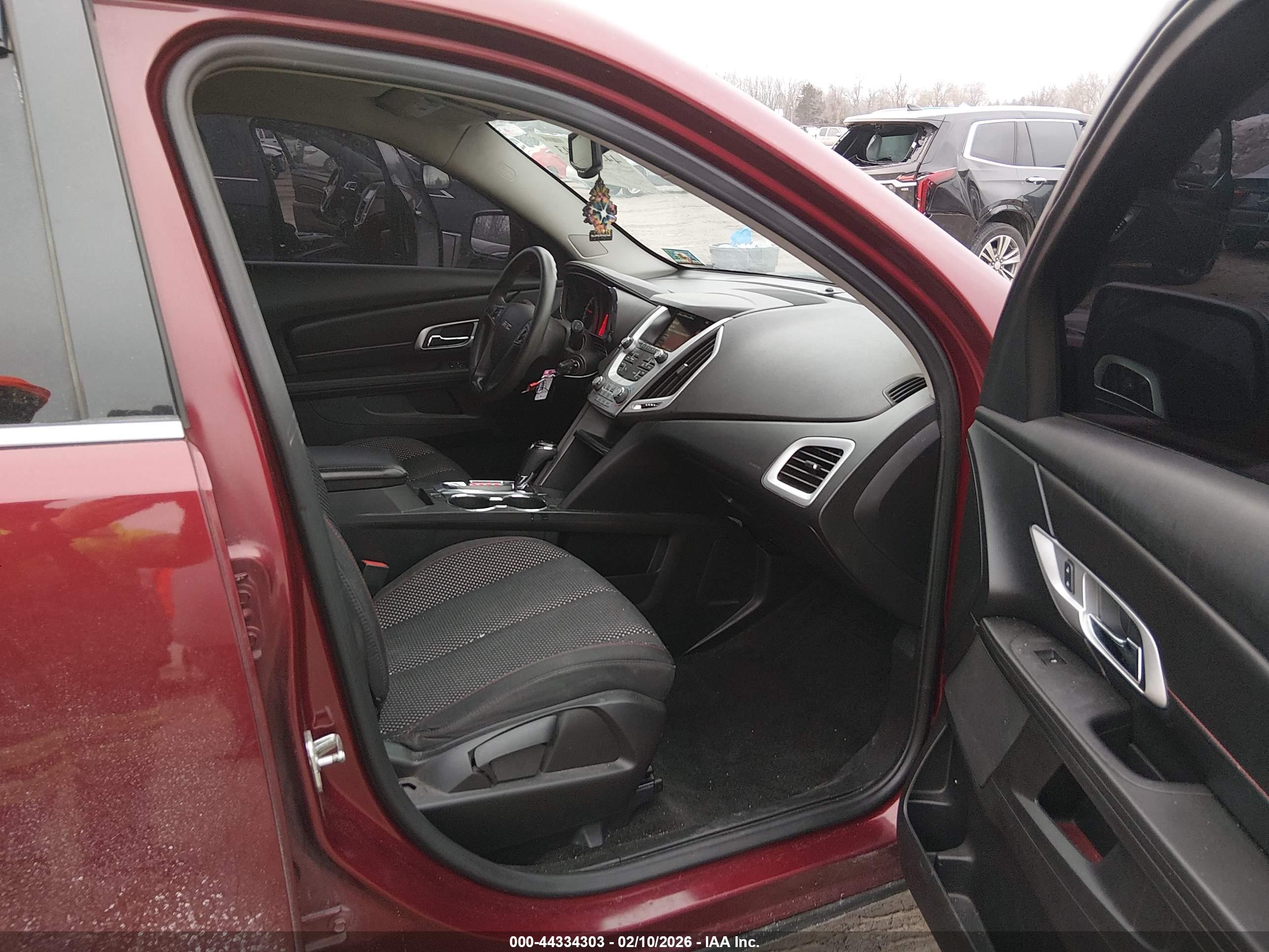 GMC TERRAIN image 5