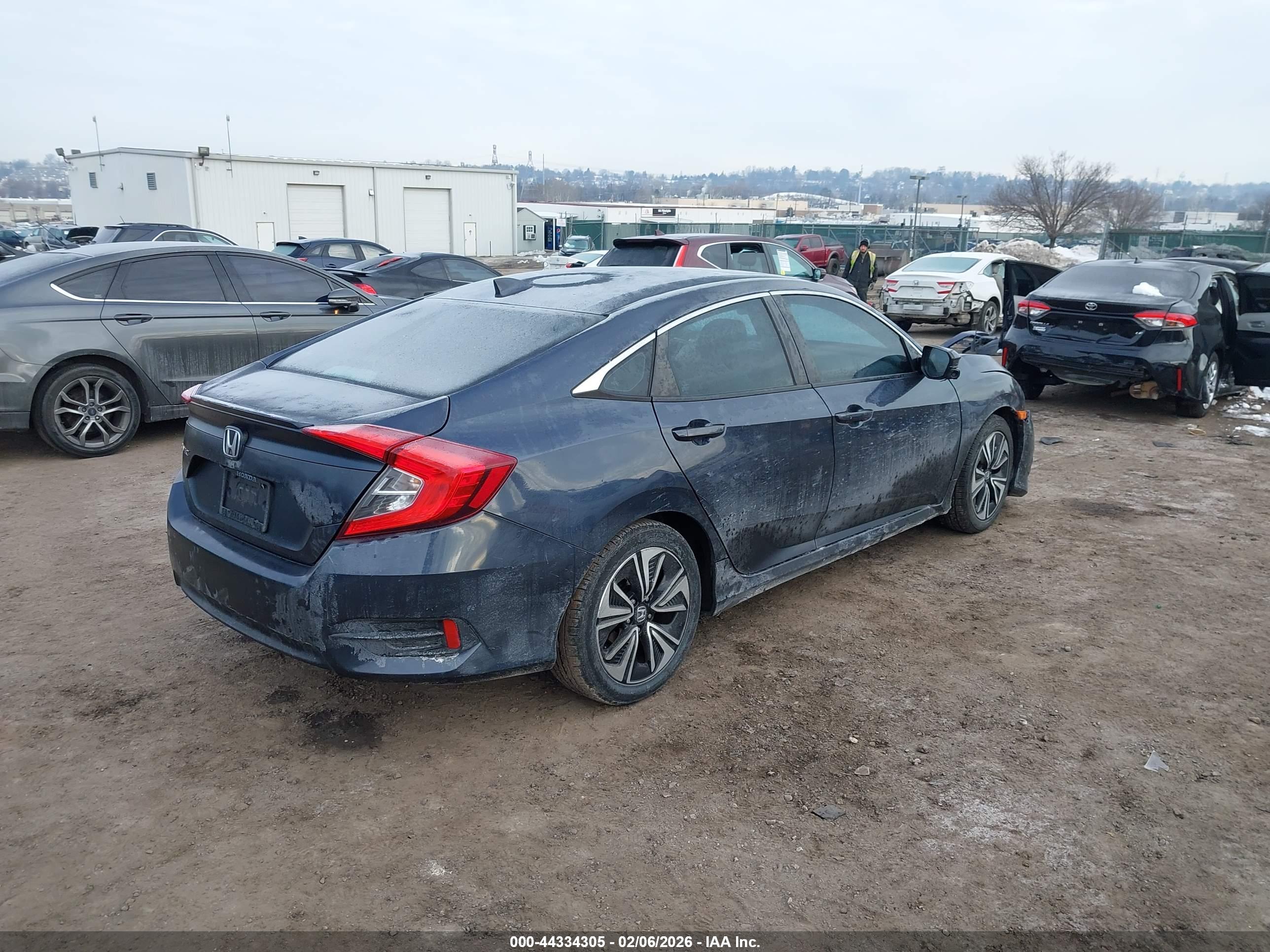 HONDA CIVIC image 4