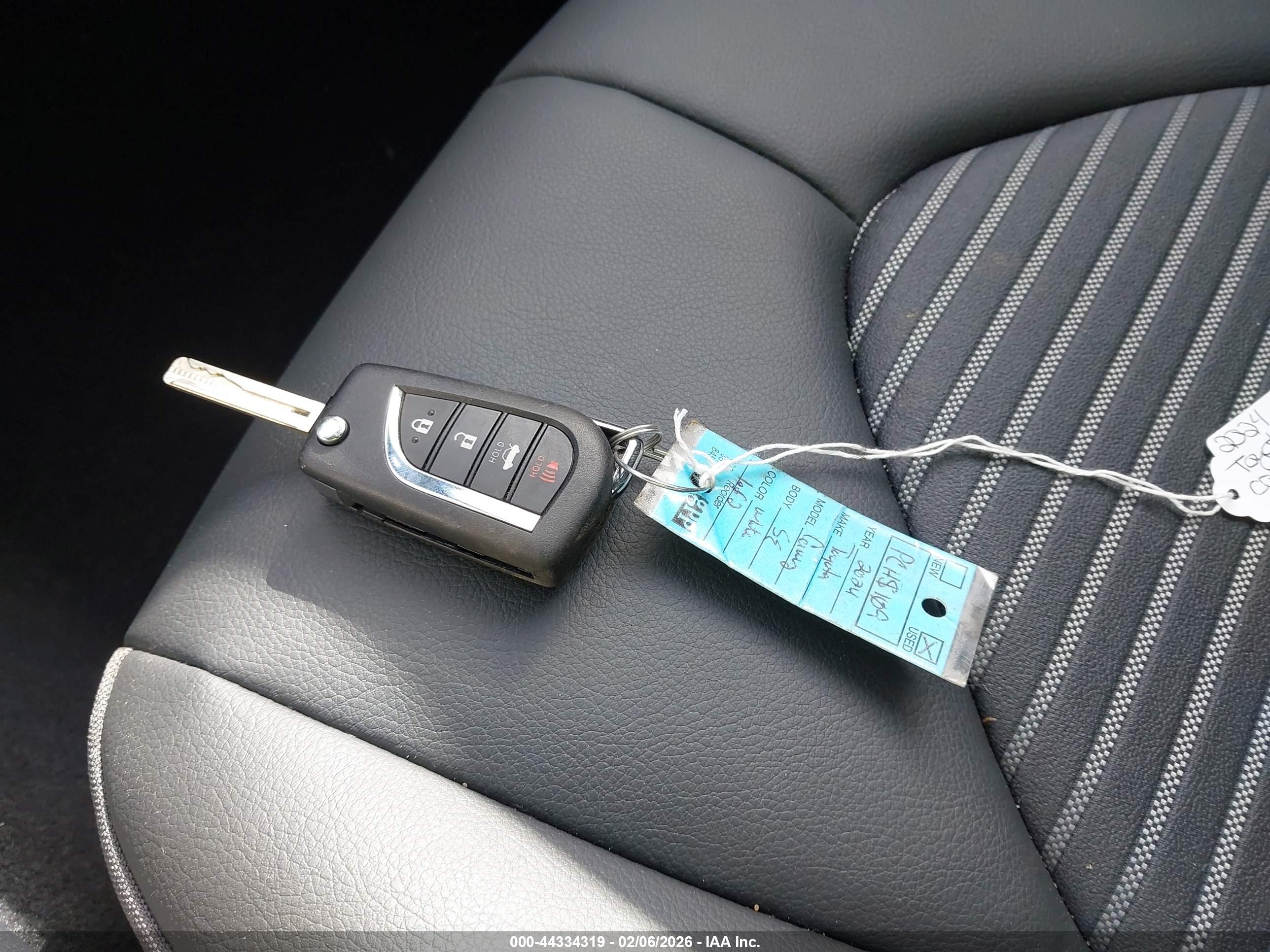 TOYOTA CAMRY image 11