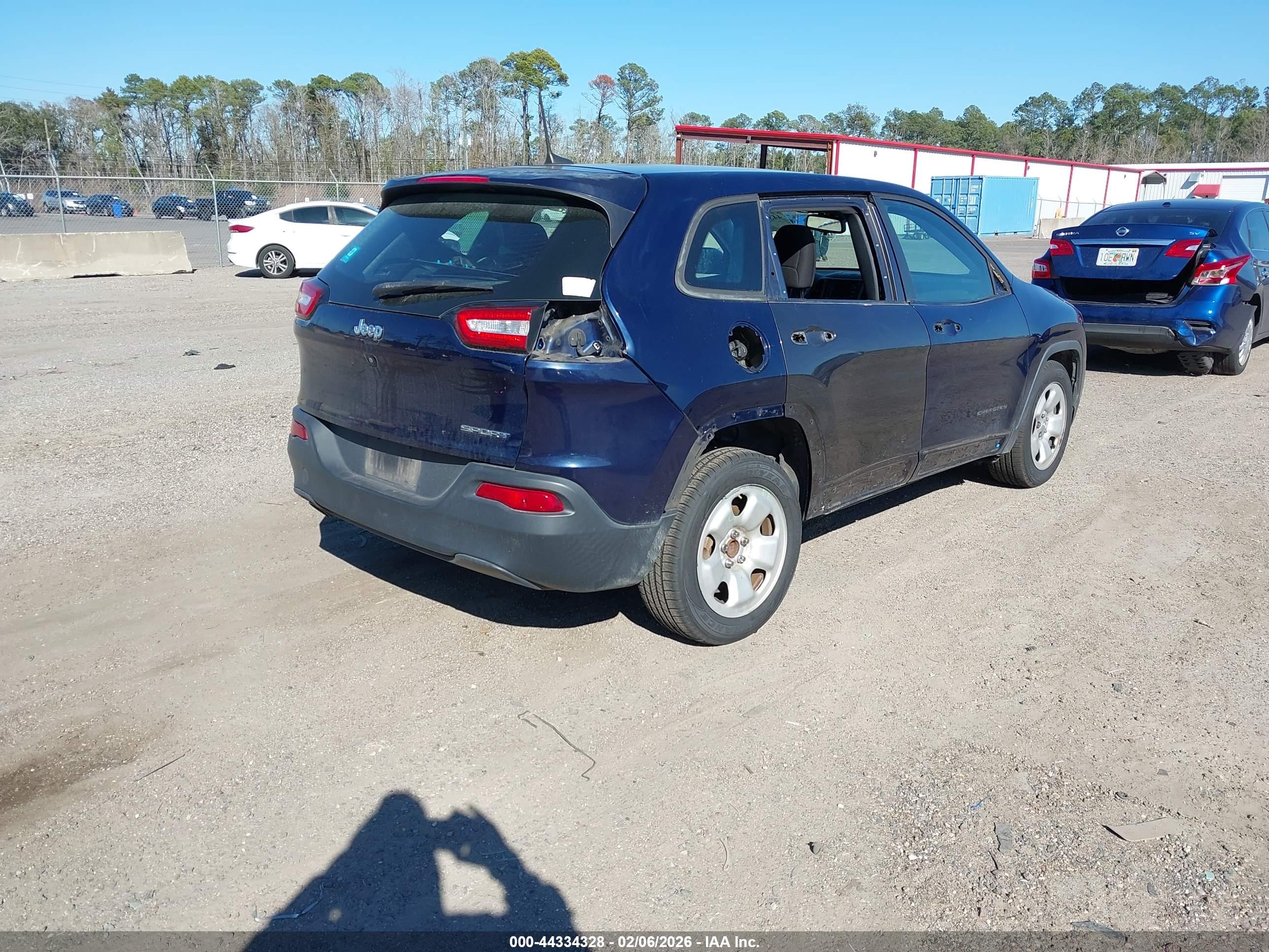 JEEP CHEROKEE image 4