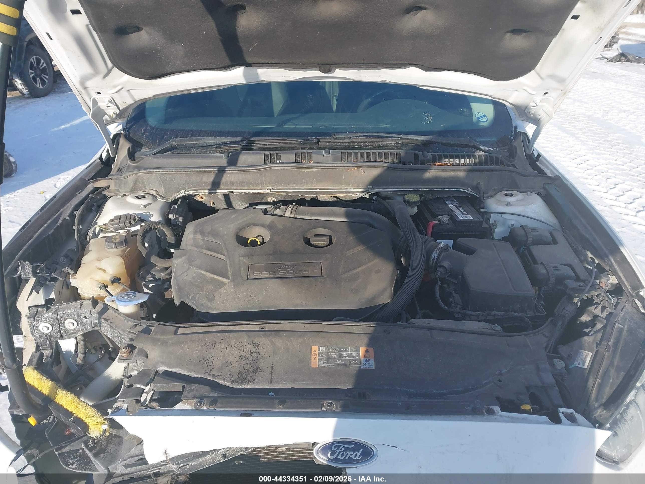 FORD FUSION image 10