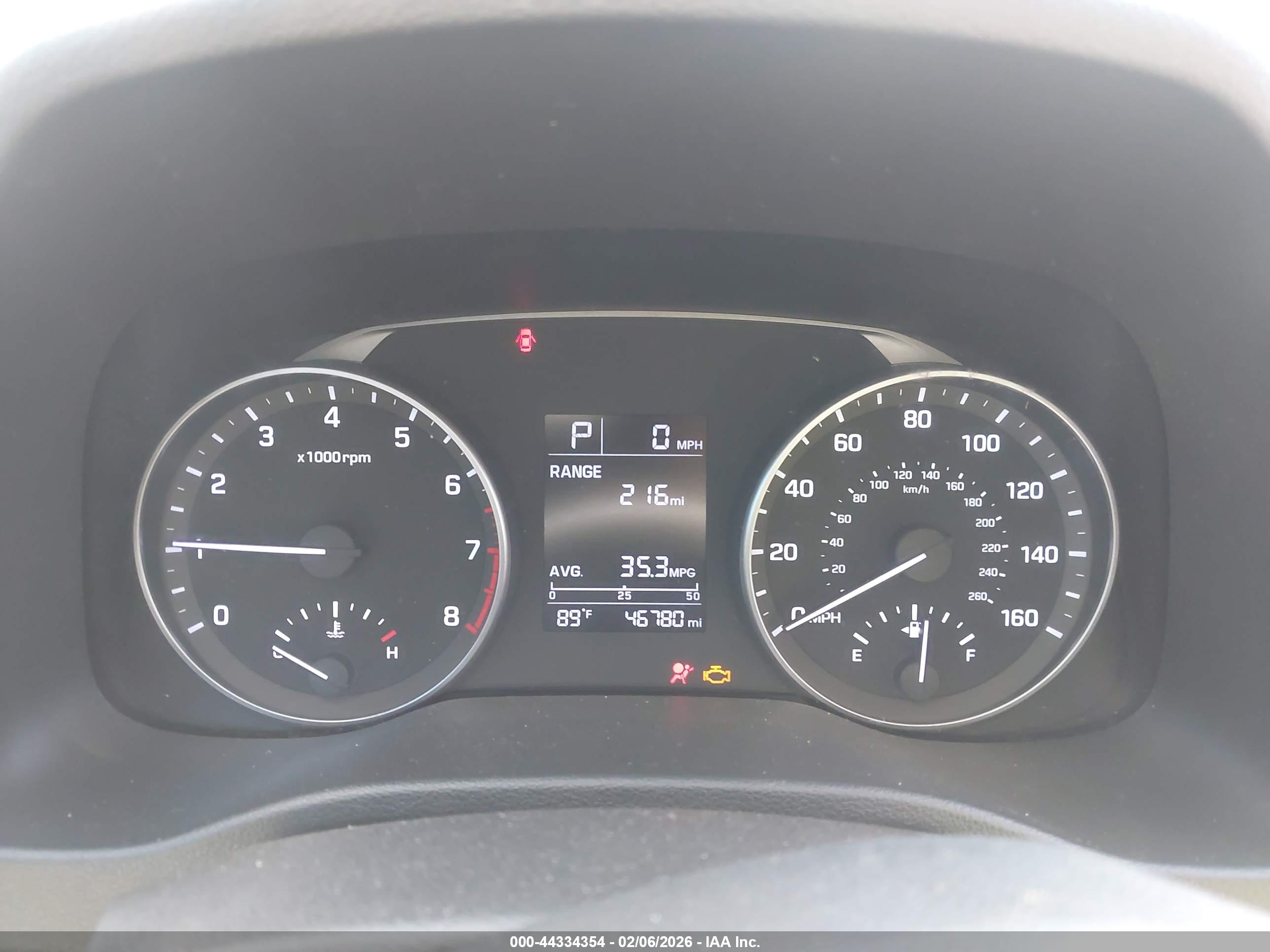 HYUNDAI ELANTRA image 7