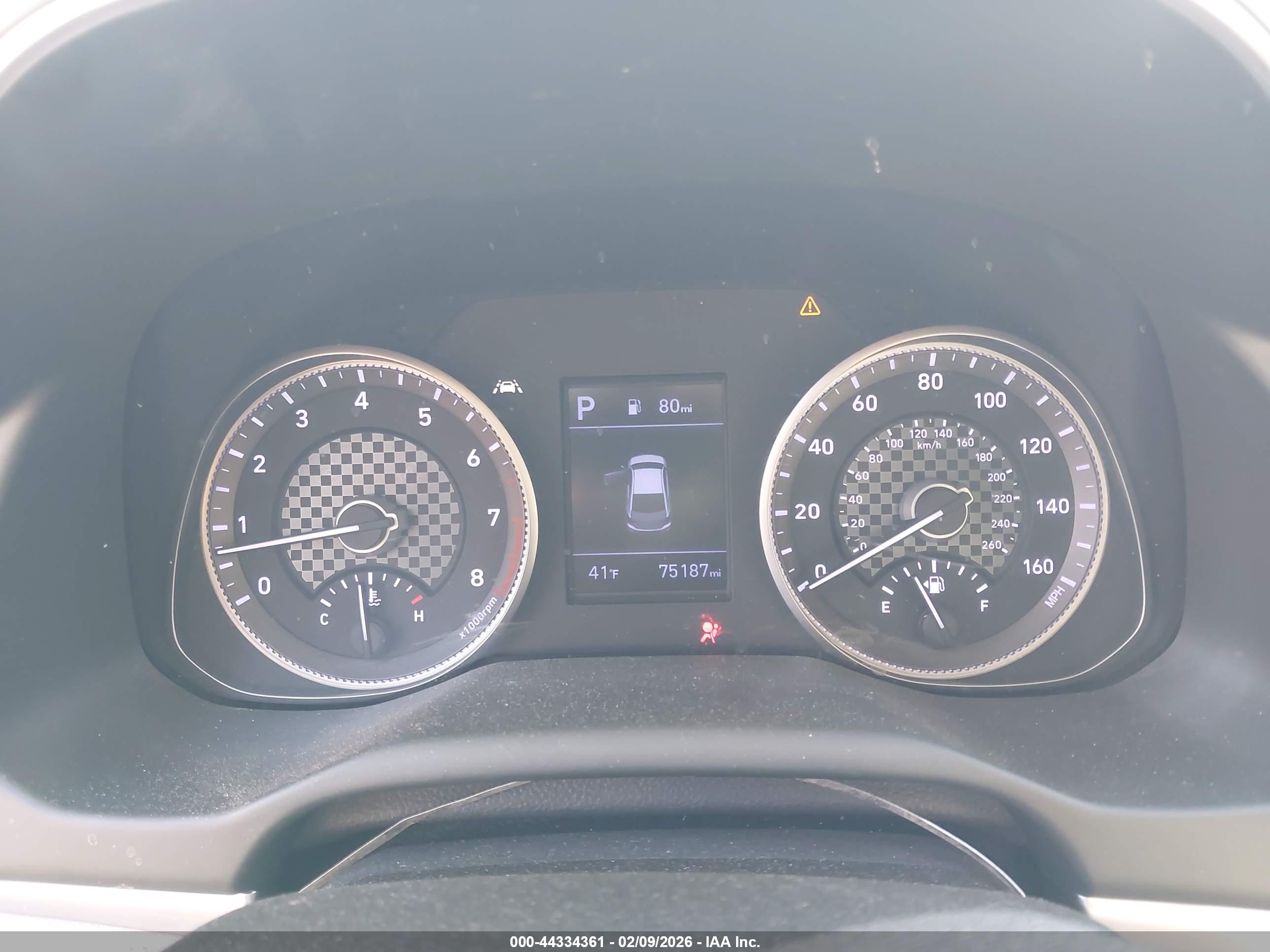 HYUNDAI ELANTRA image 7