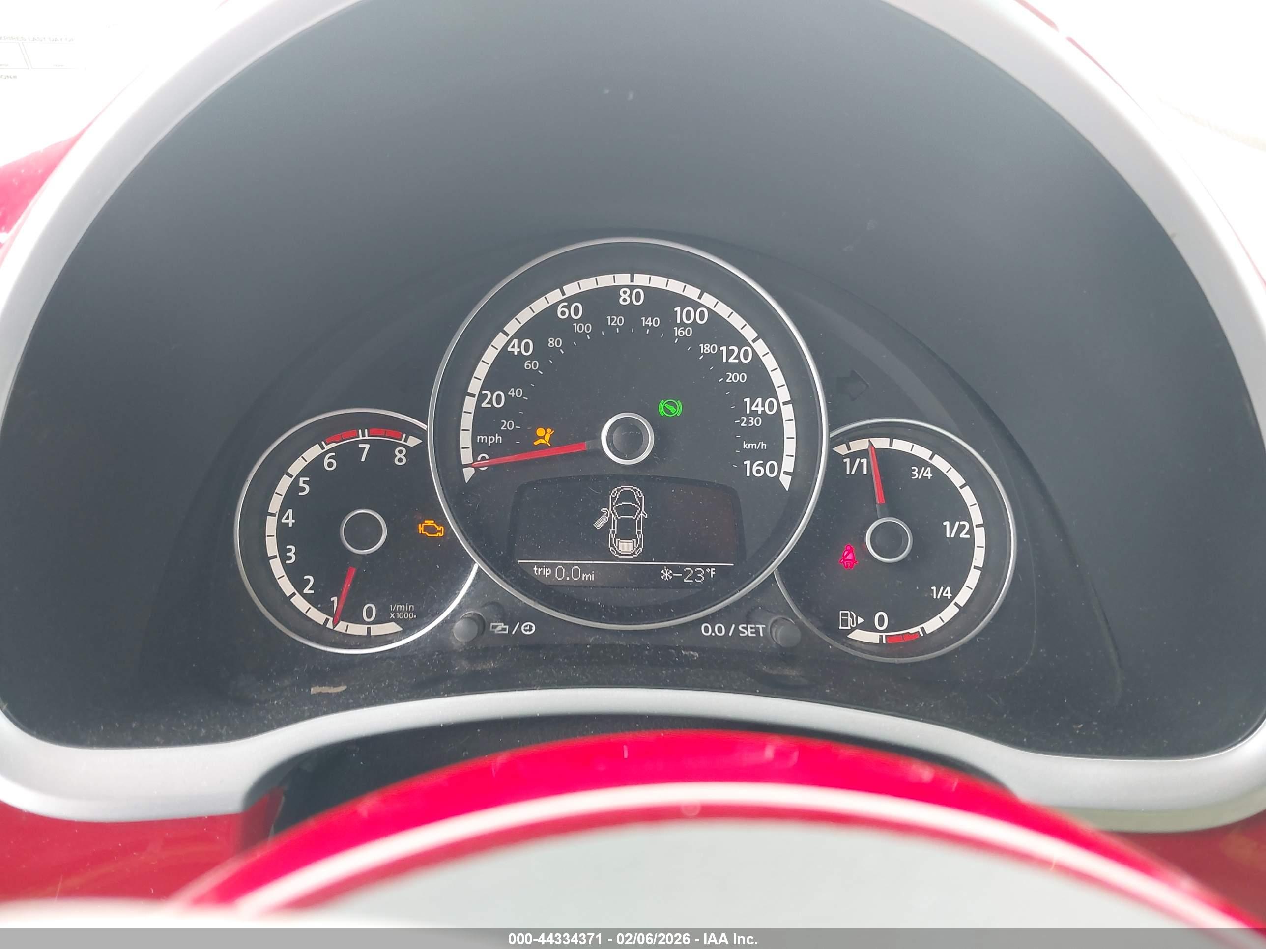 VOLKSWAGEN BEETLE image 7