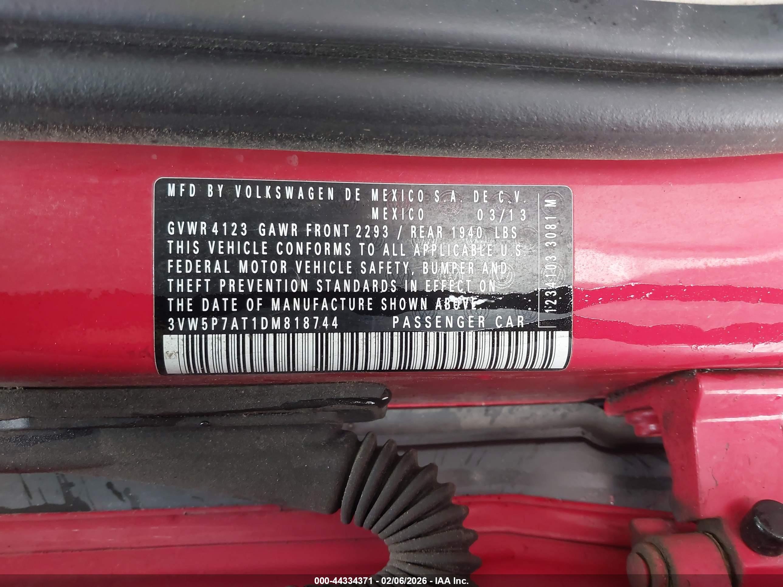 VOLKSWAGEN BEETLE image 9