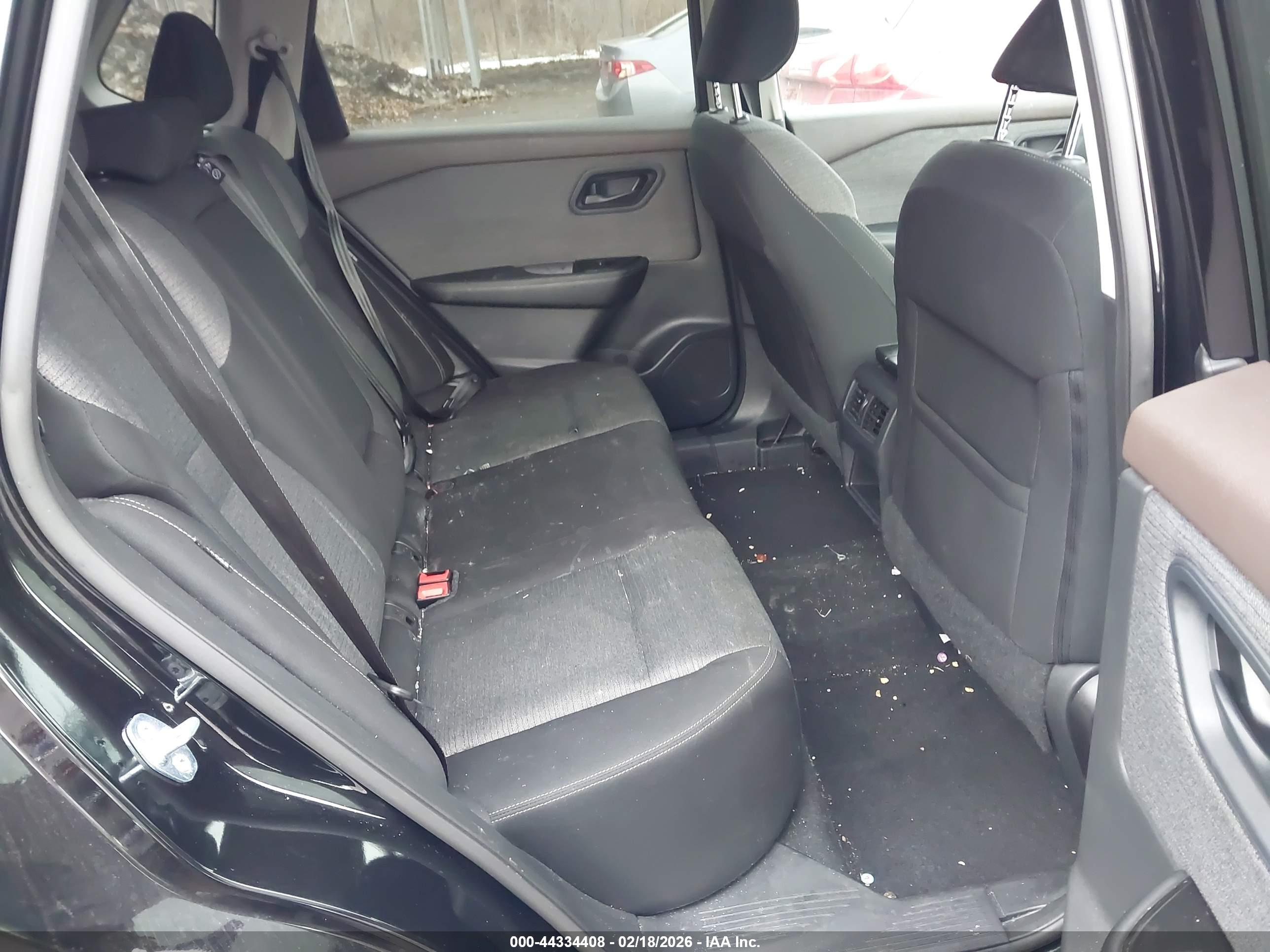 NISSAN ROGUE image 8