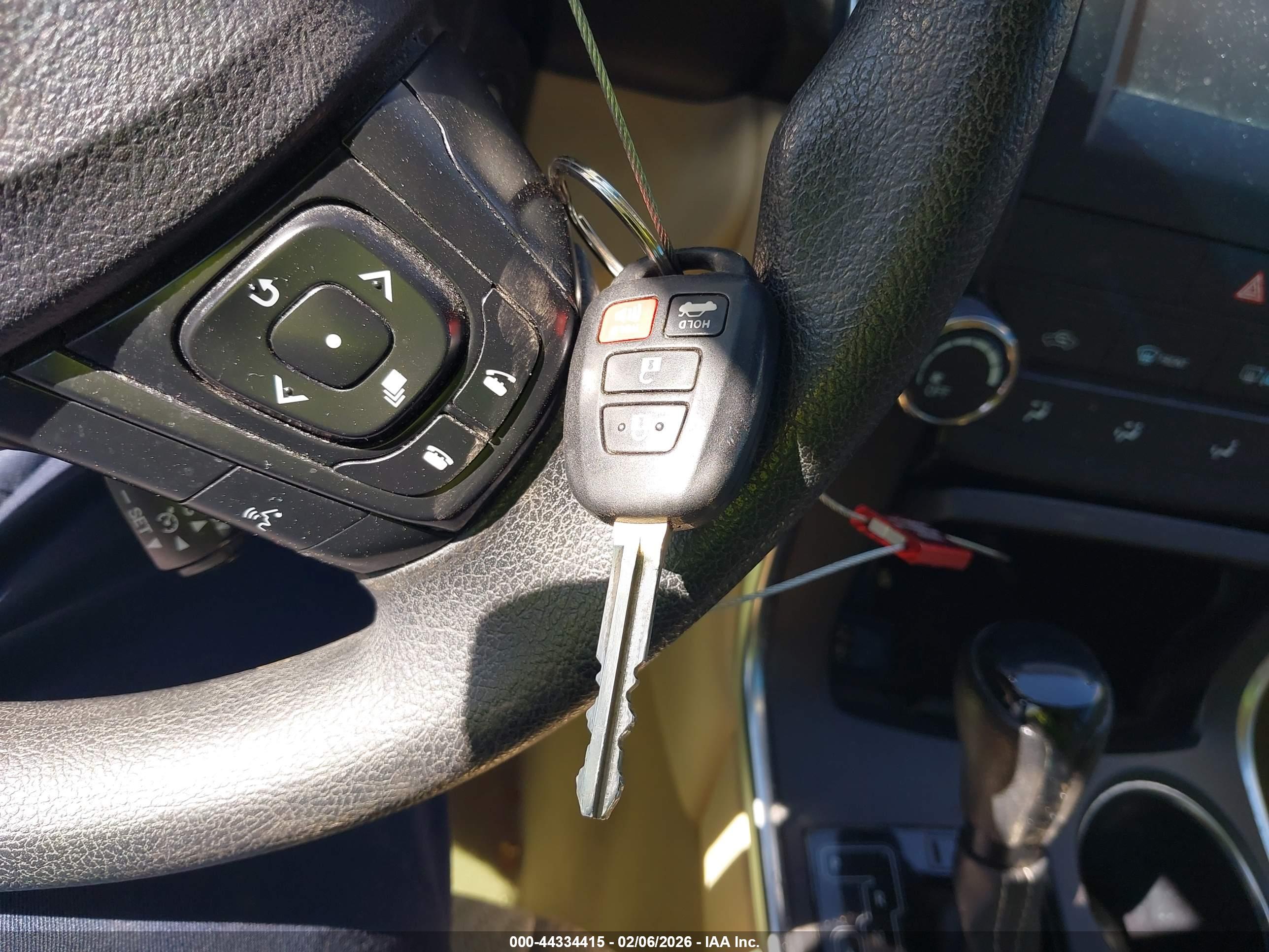 TOYOTA CAMRY image 11