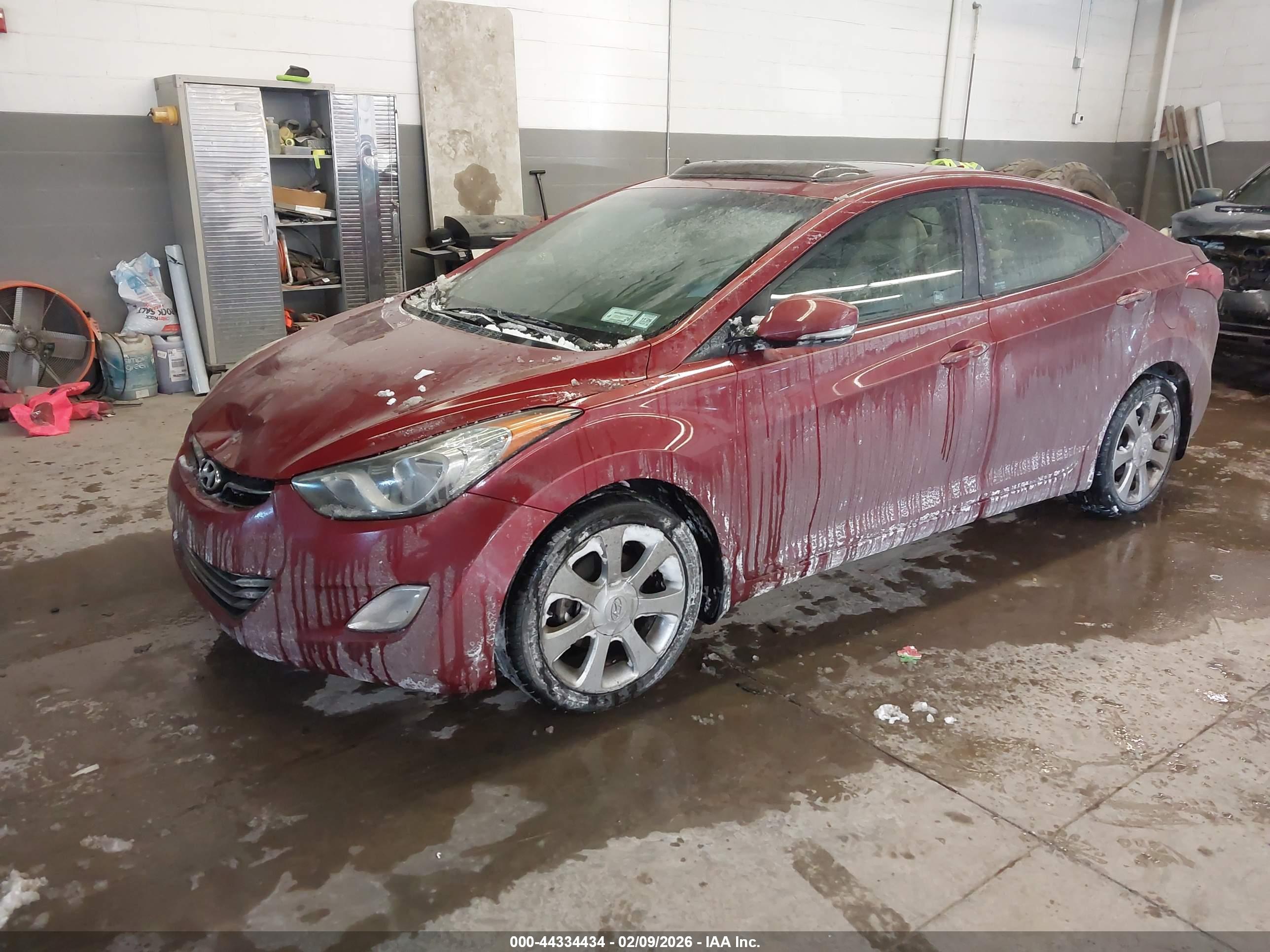 HYUNDAI ELANTRA image 2