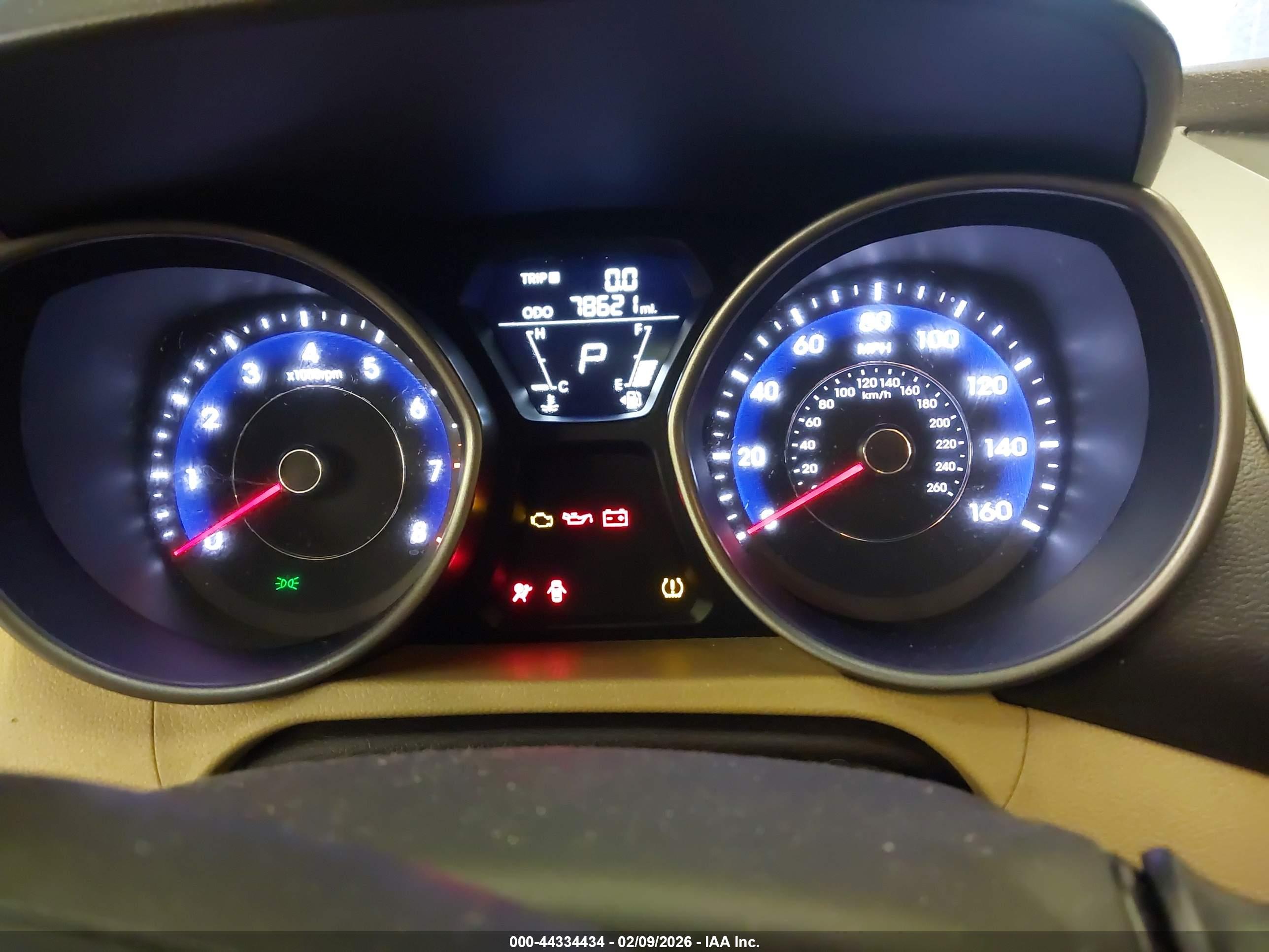HYUNDAI ELANTRA image 7