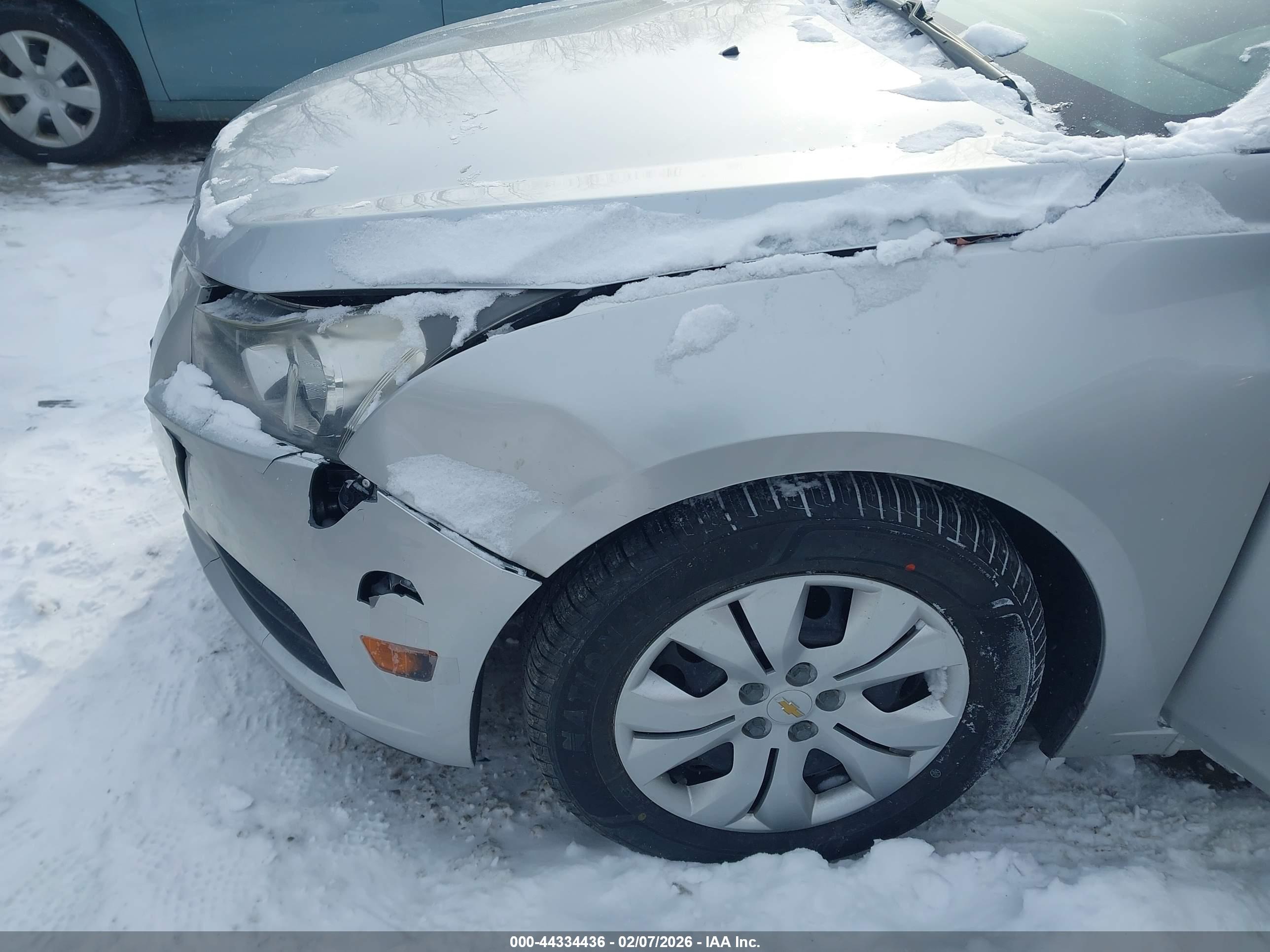 CHEVROLET CRUZE image 6
