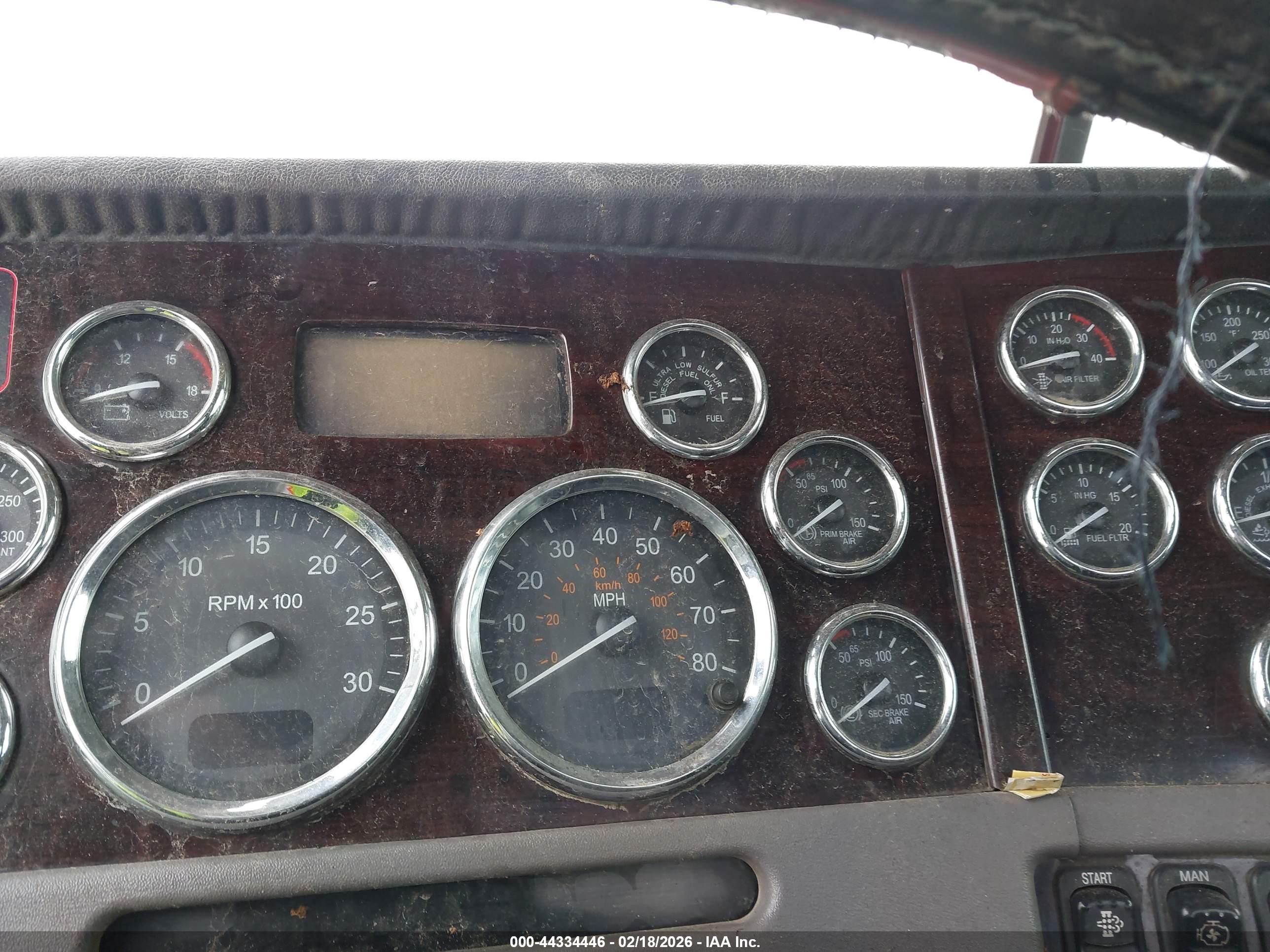 PETERBILT 389 image 6