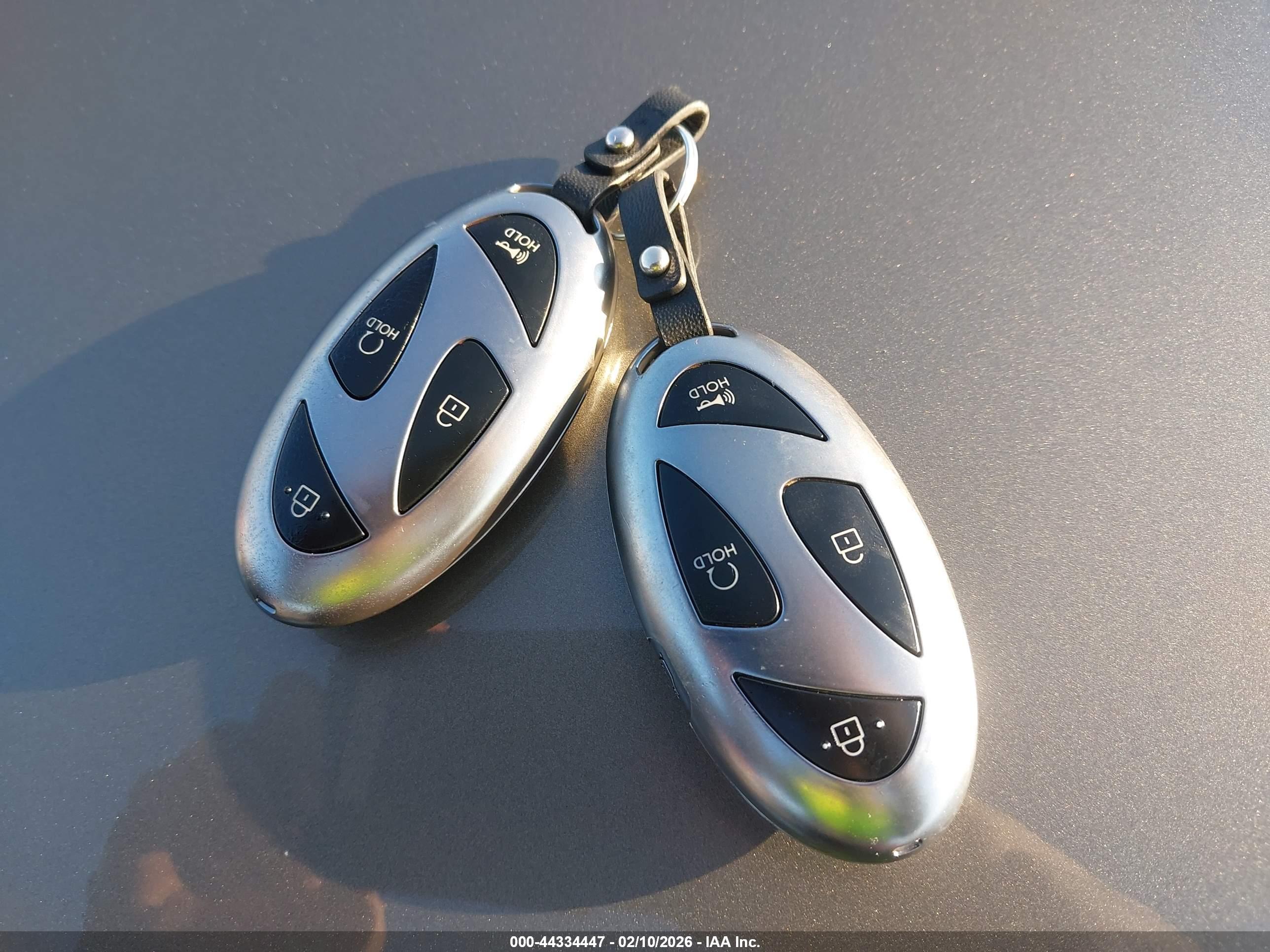 HYUNDAI TUCSON image 11