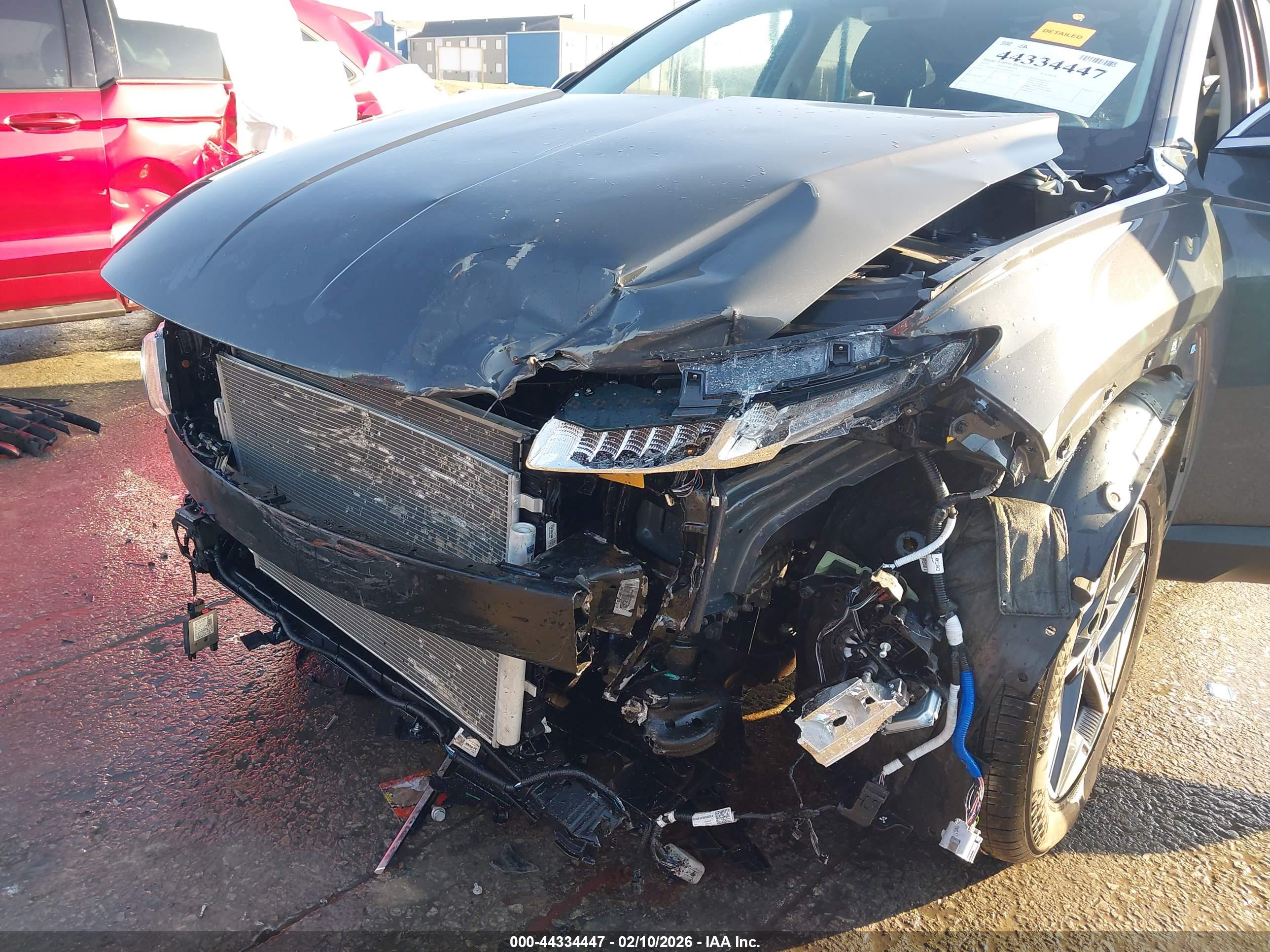 HYUNDAI TUCSON image 6