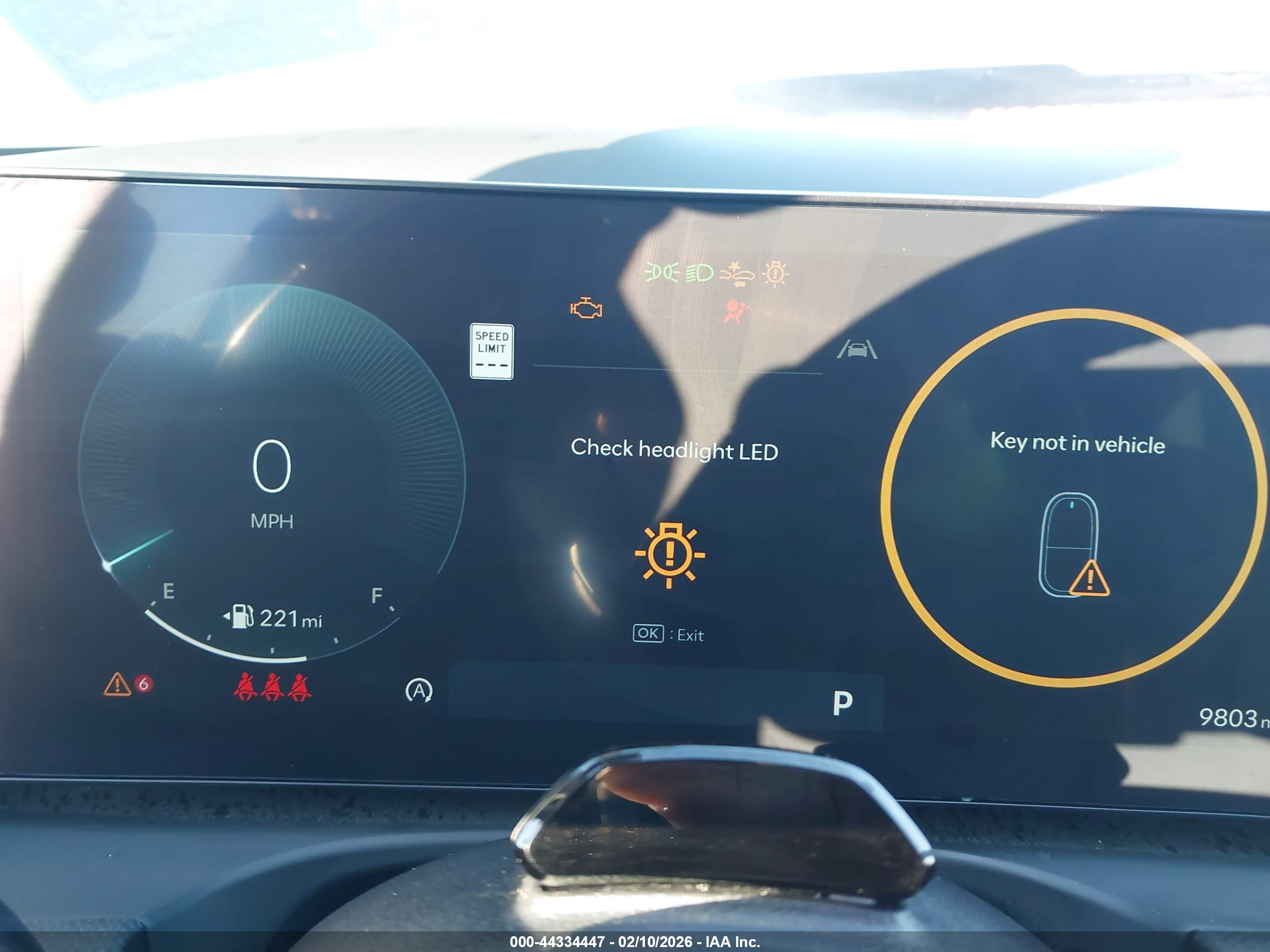 HYUNDAI TUCSON image 7