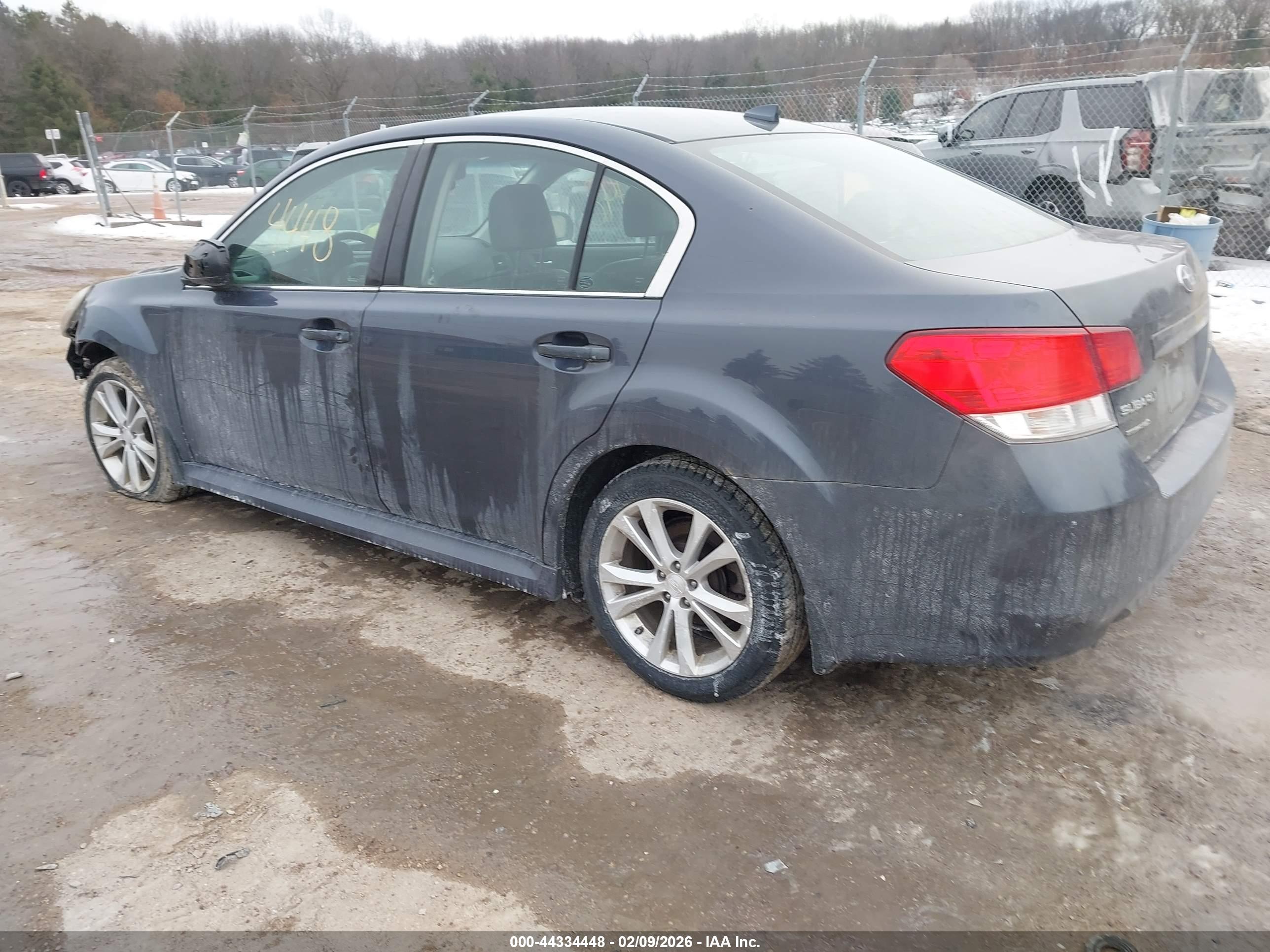 SUBARU LEGACY image 3