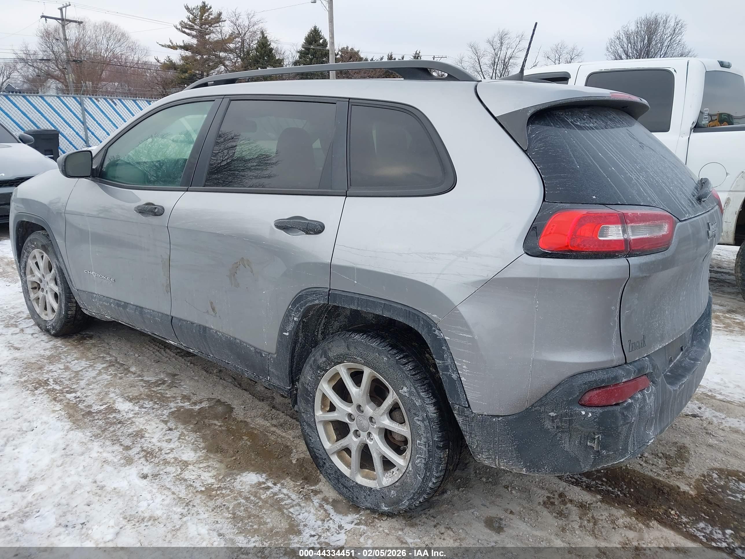 JEEP CHEROKEE image 3
