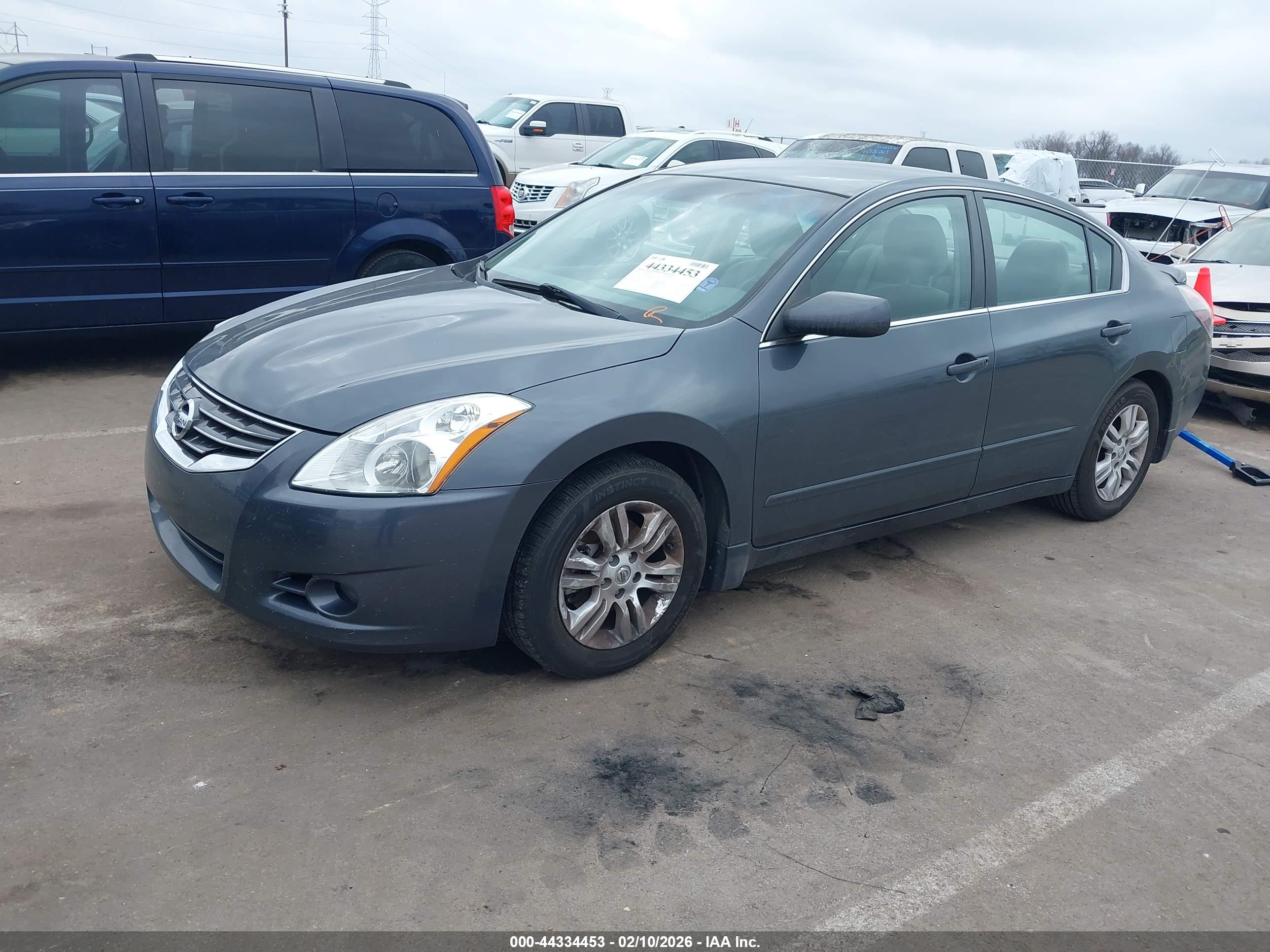 NISSAN ALTIMA image 2