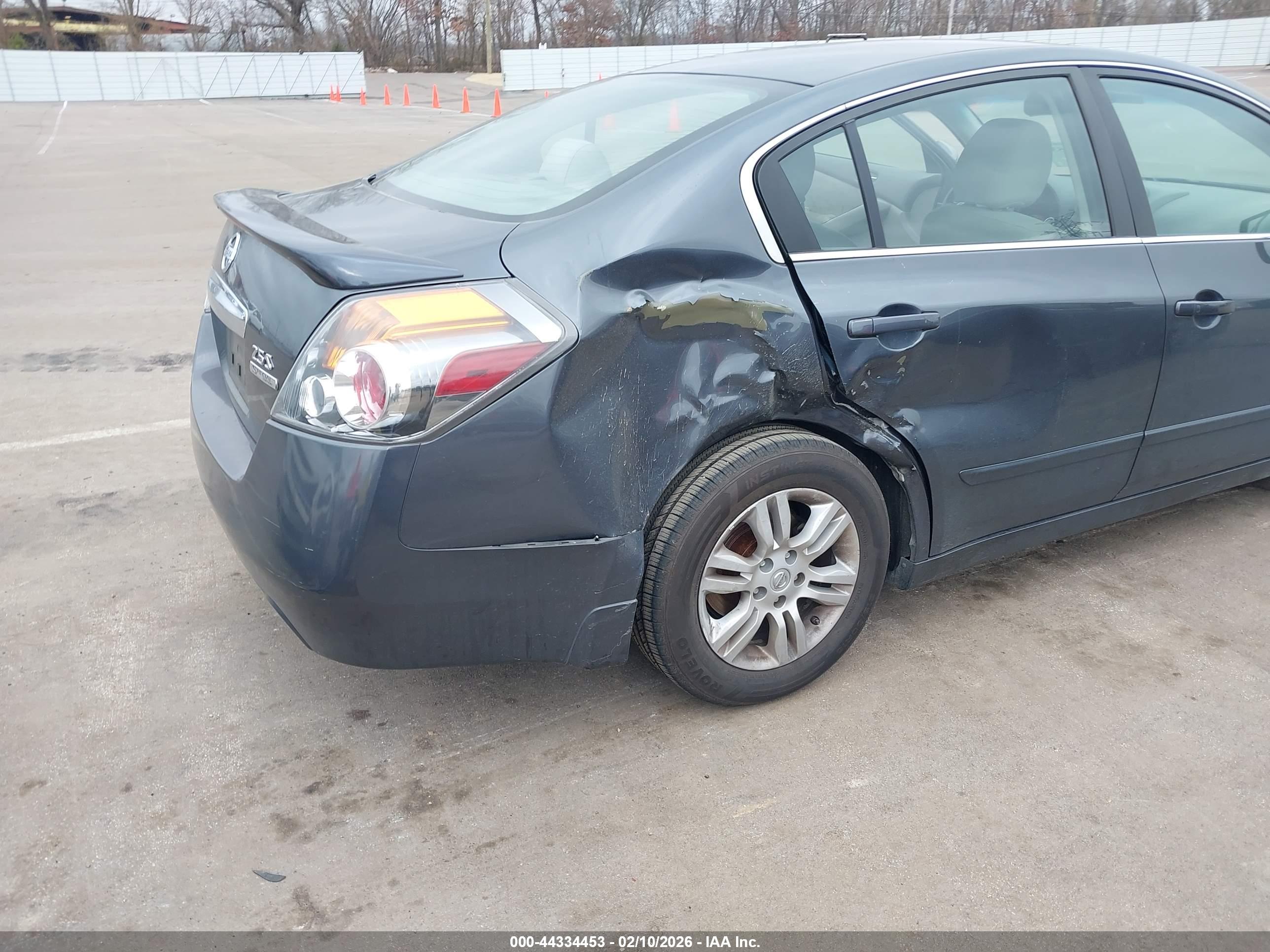 NISSAN ALTIMA image 6