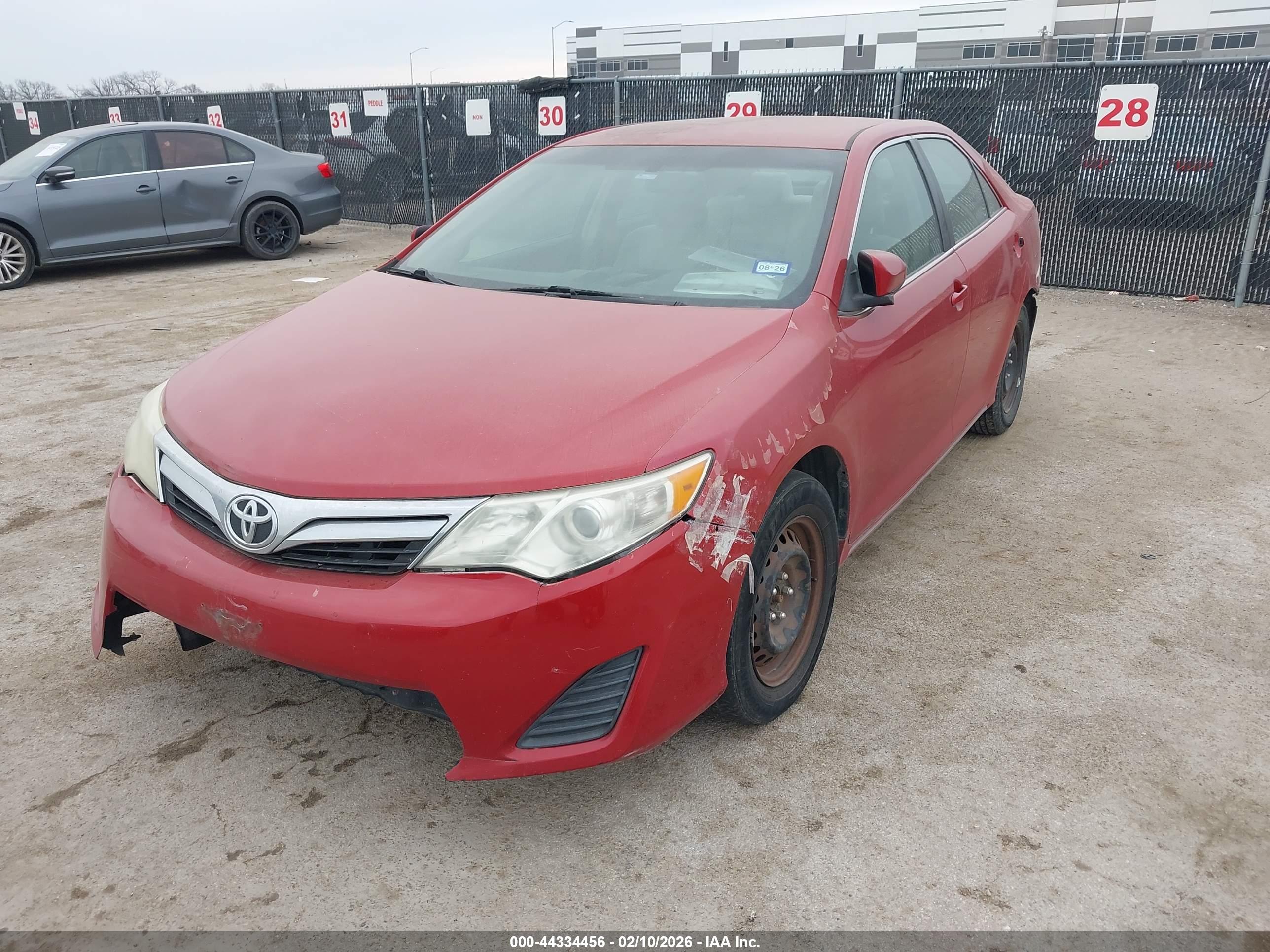 TOYOTA CAMRY image 2