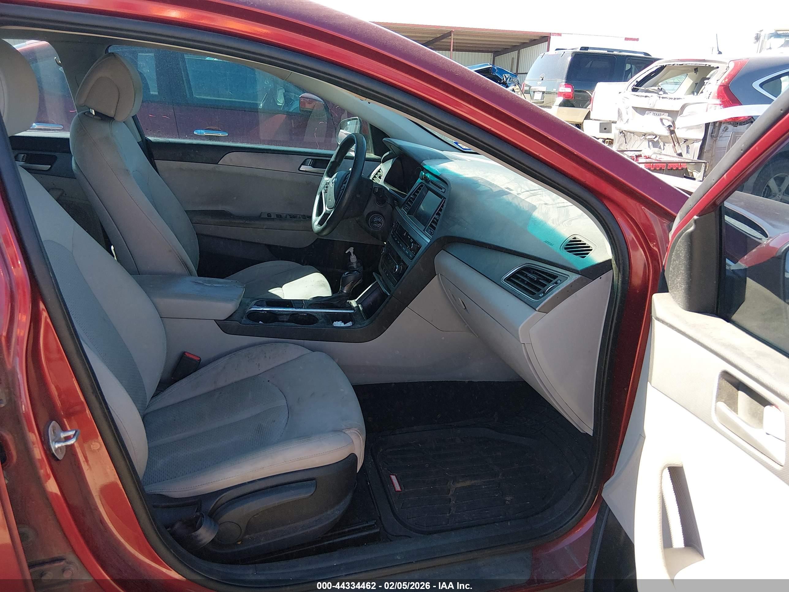HYUNDAI SONATA image 5