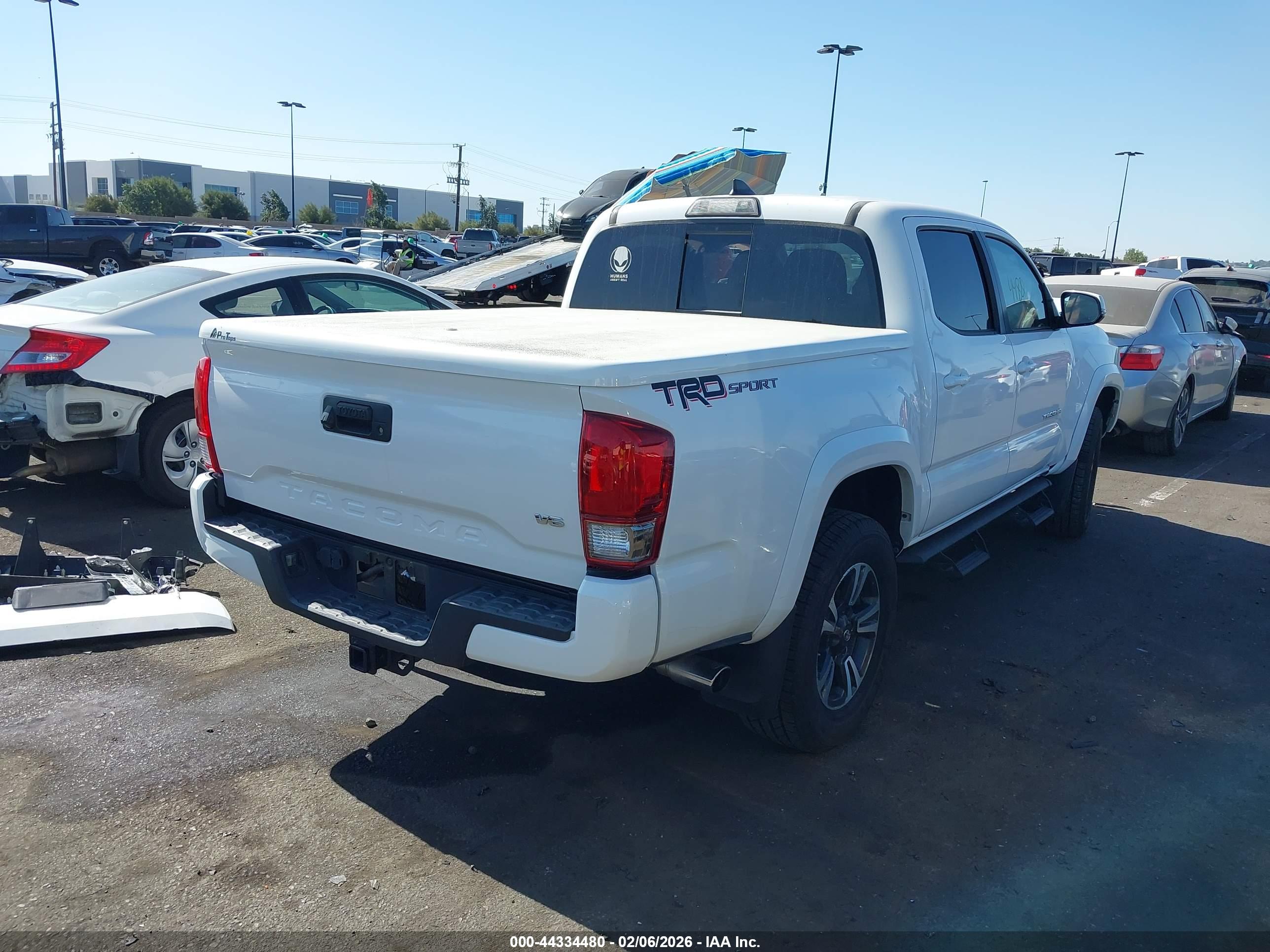 TOYOTA TACOMA image 4
