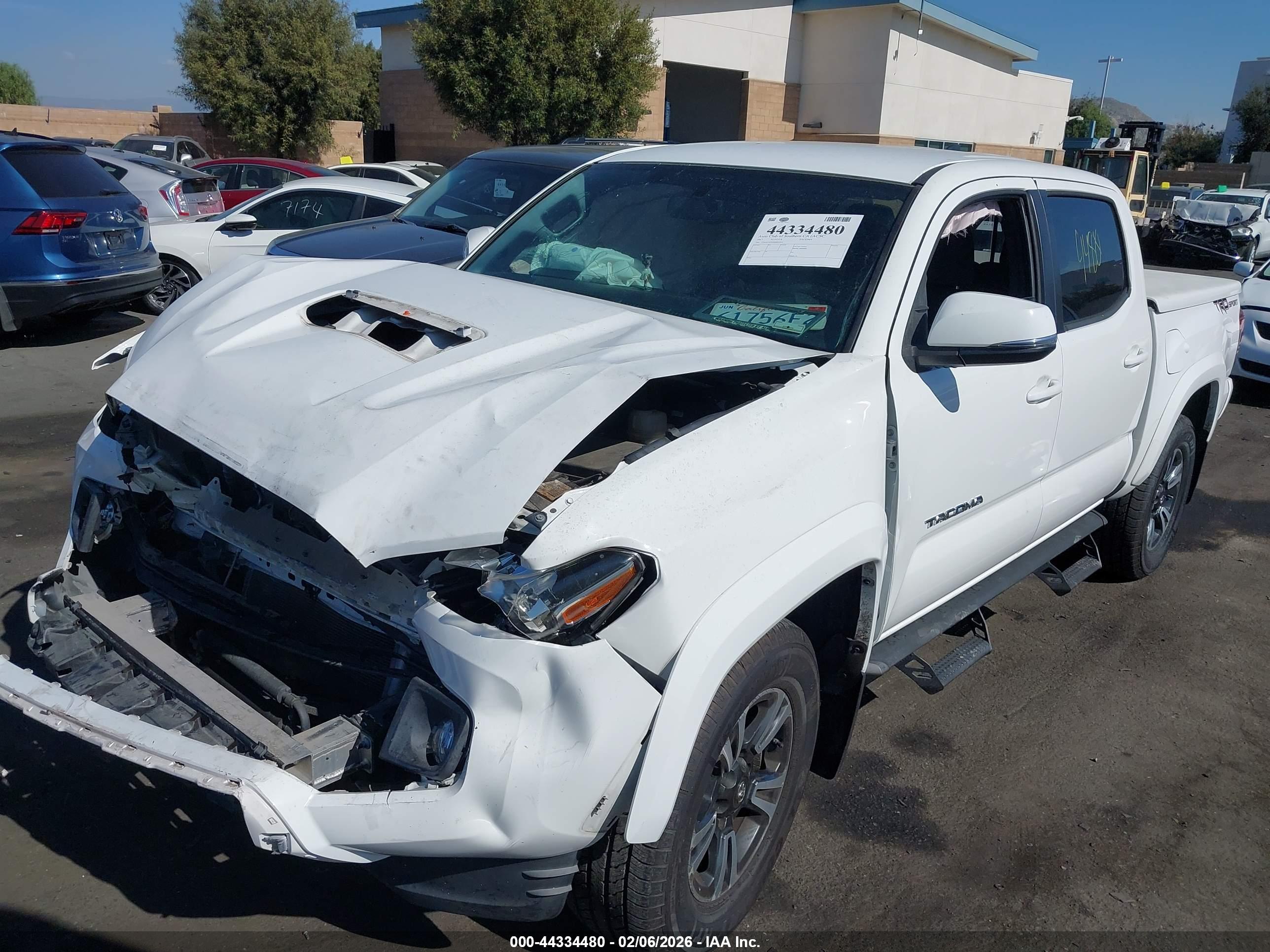 TOYOTA TACOMA image 6