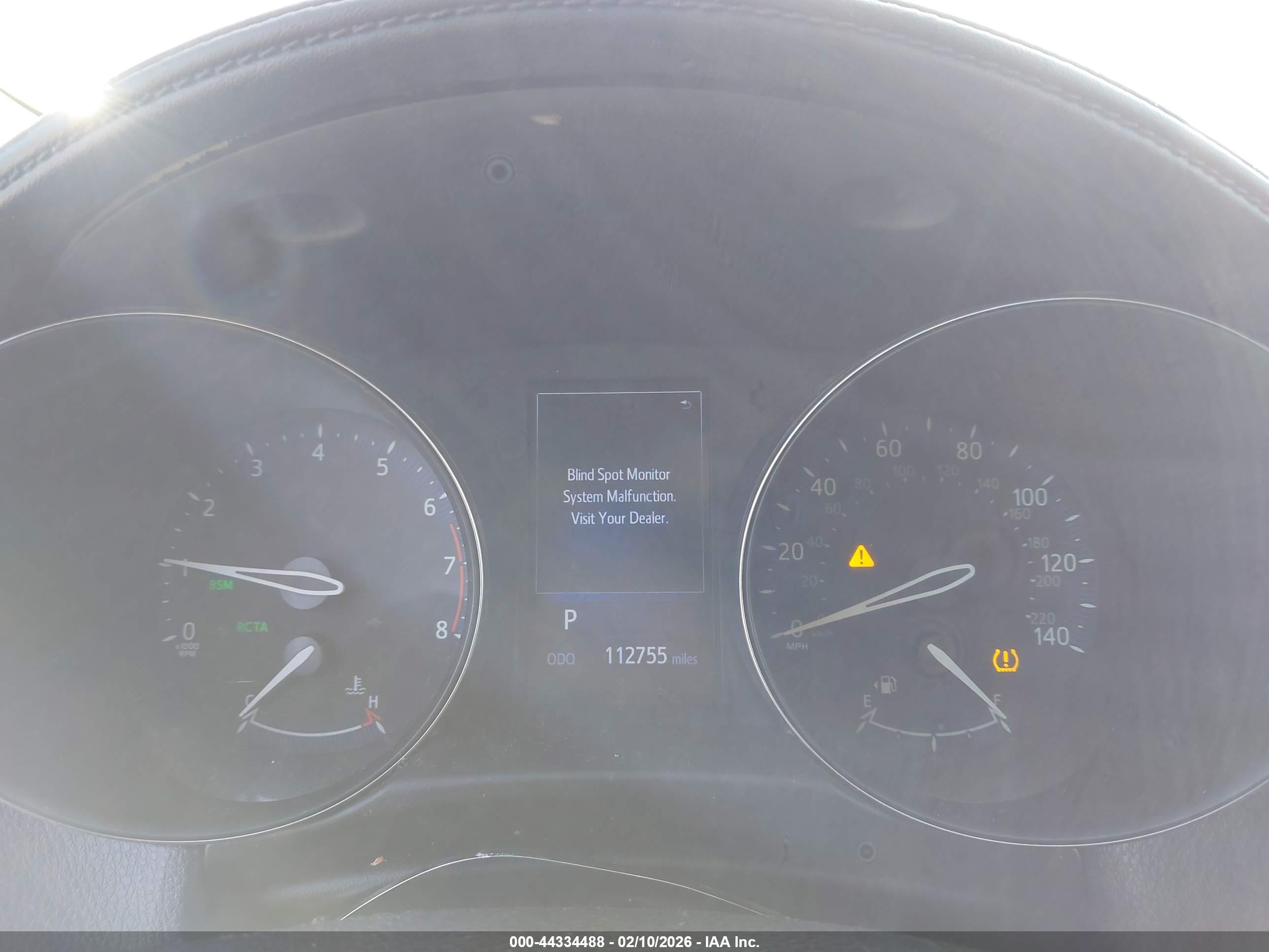 TOYOTA C-HR image 7