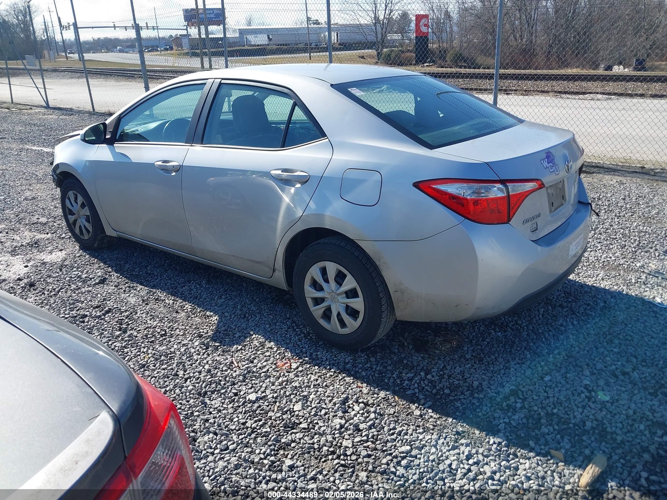 TOYOTA COROLLA image 3