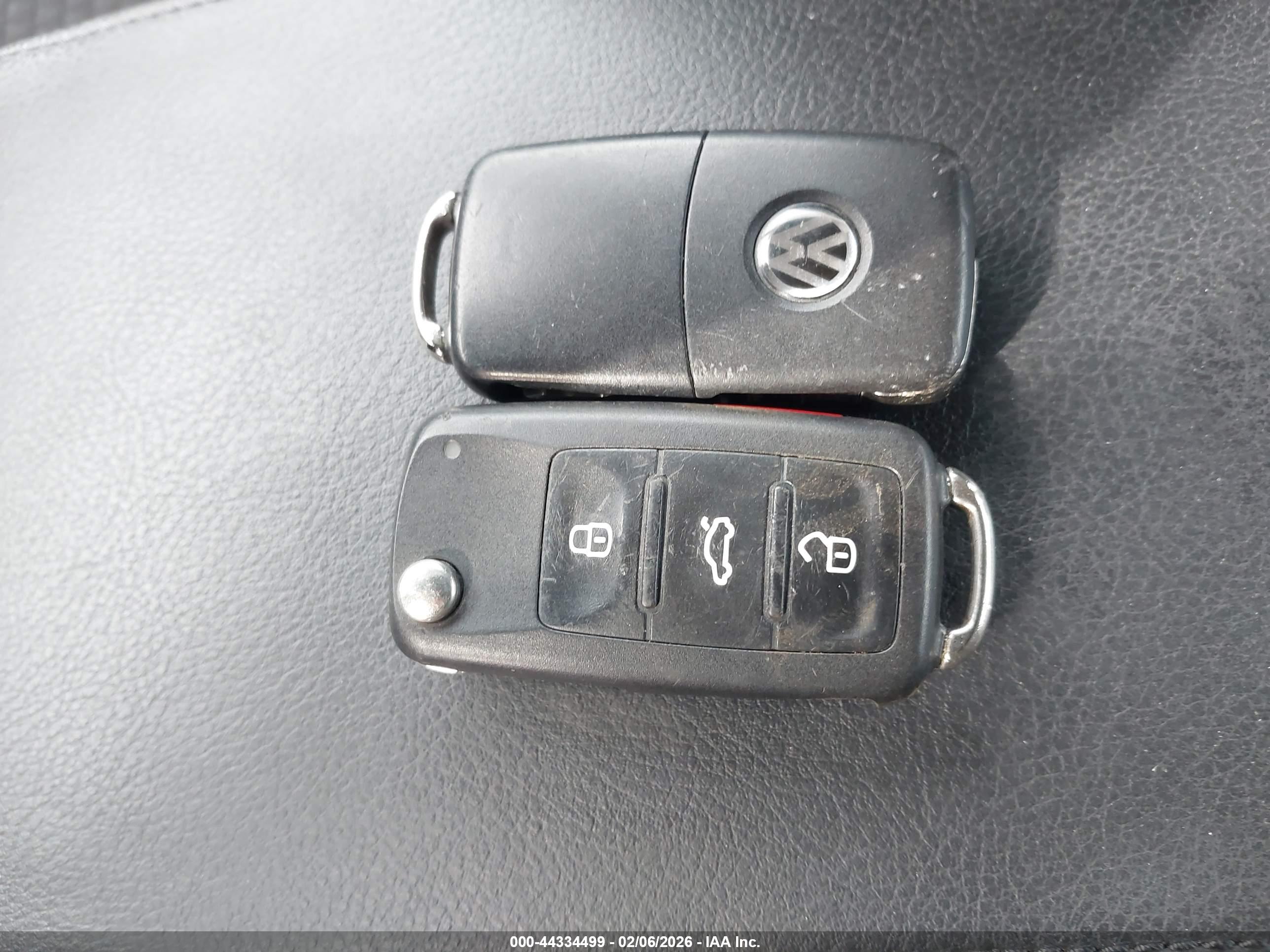 VOLKSWAGEN JETTA image 11