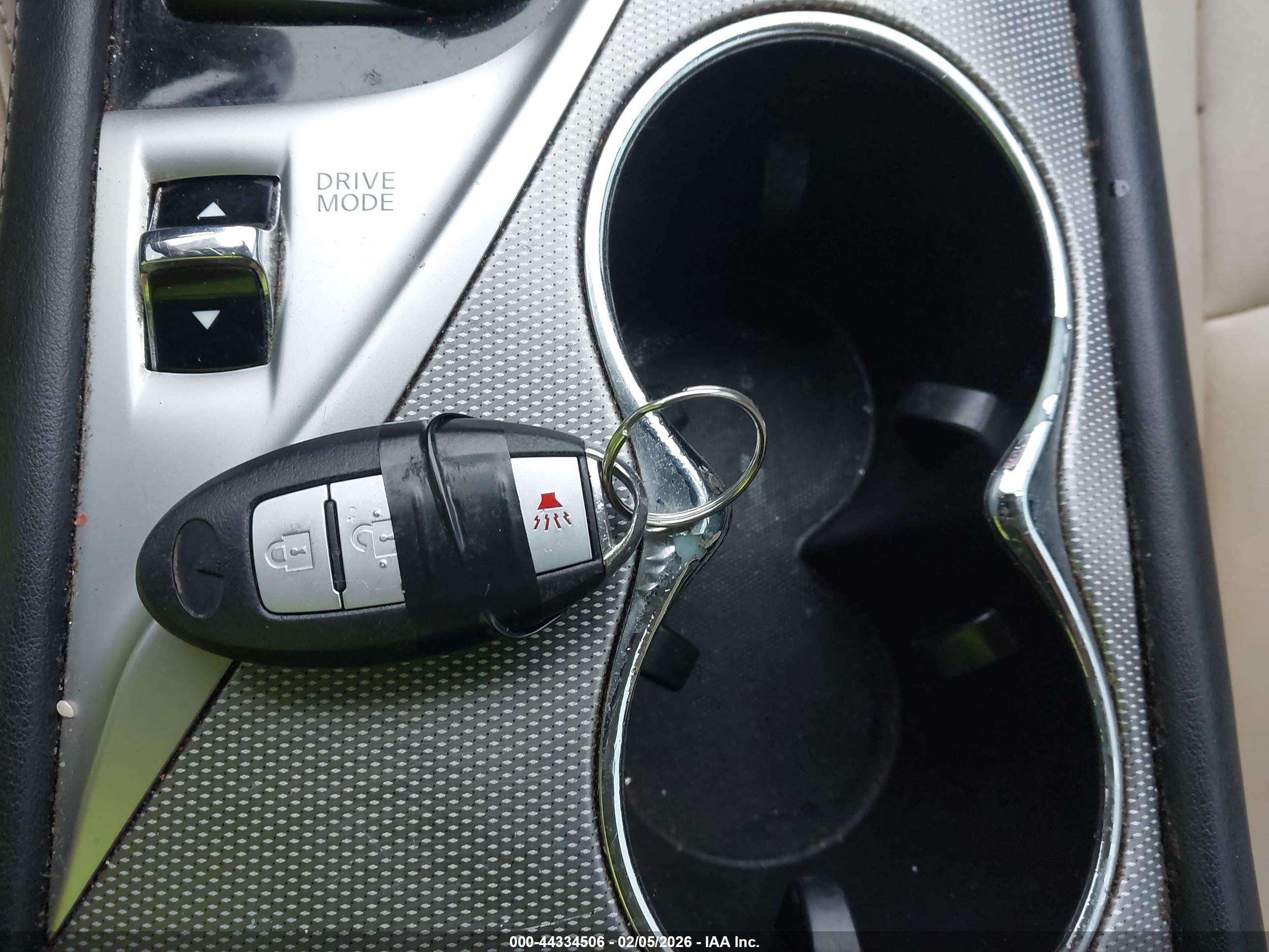 INFINITI Q50 image 11