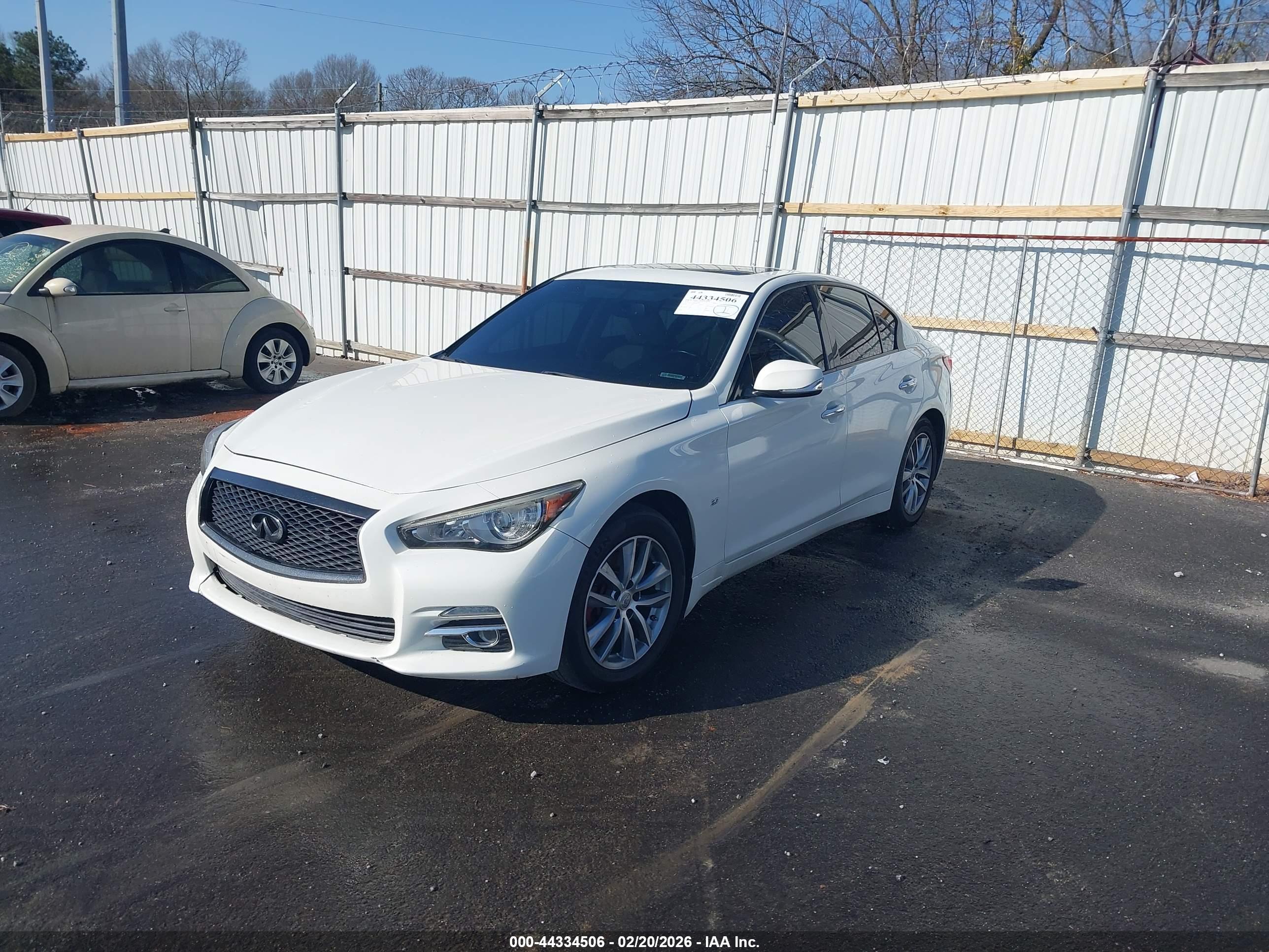 INFINITI Q50 image 2