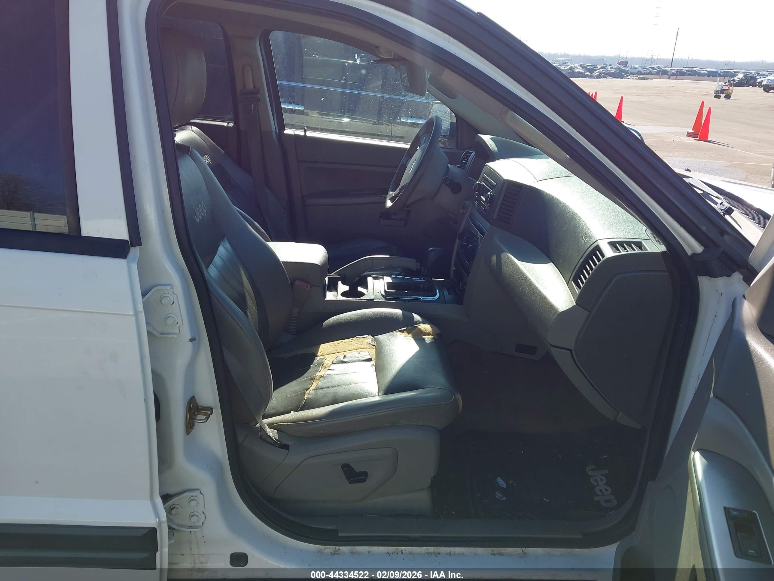 JEEP GRAND image 5