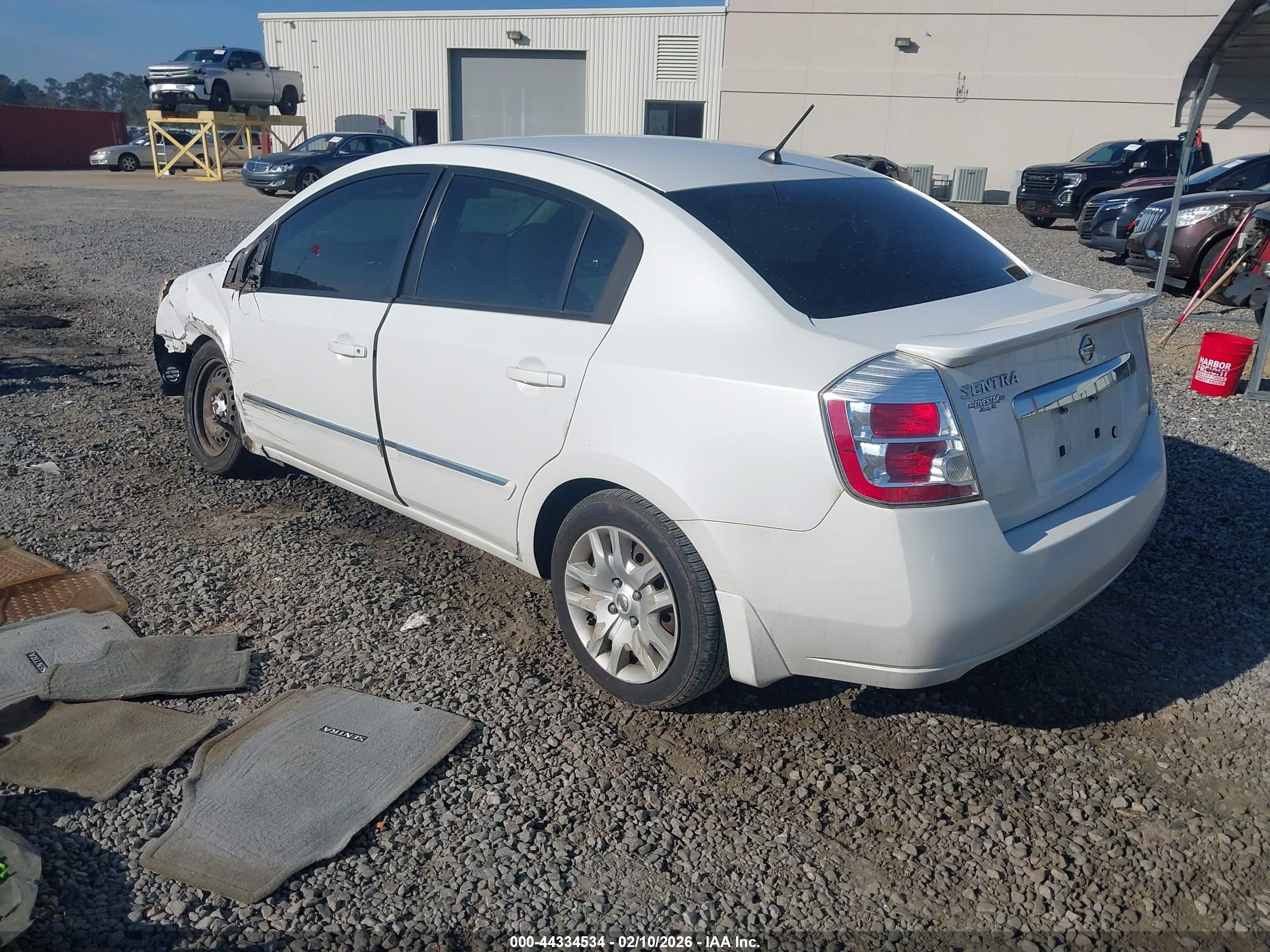NISSAN SENTRA image 3