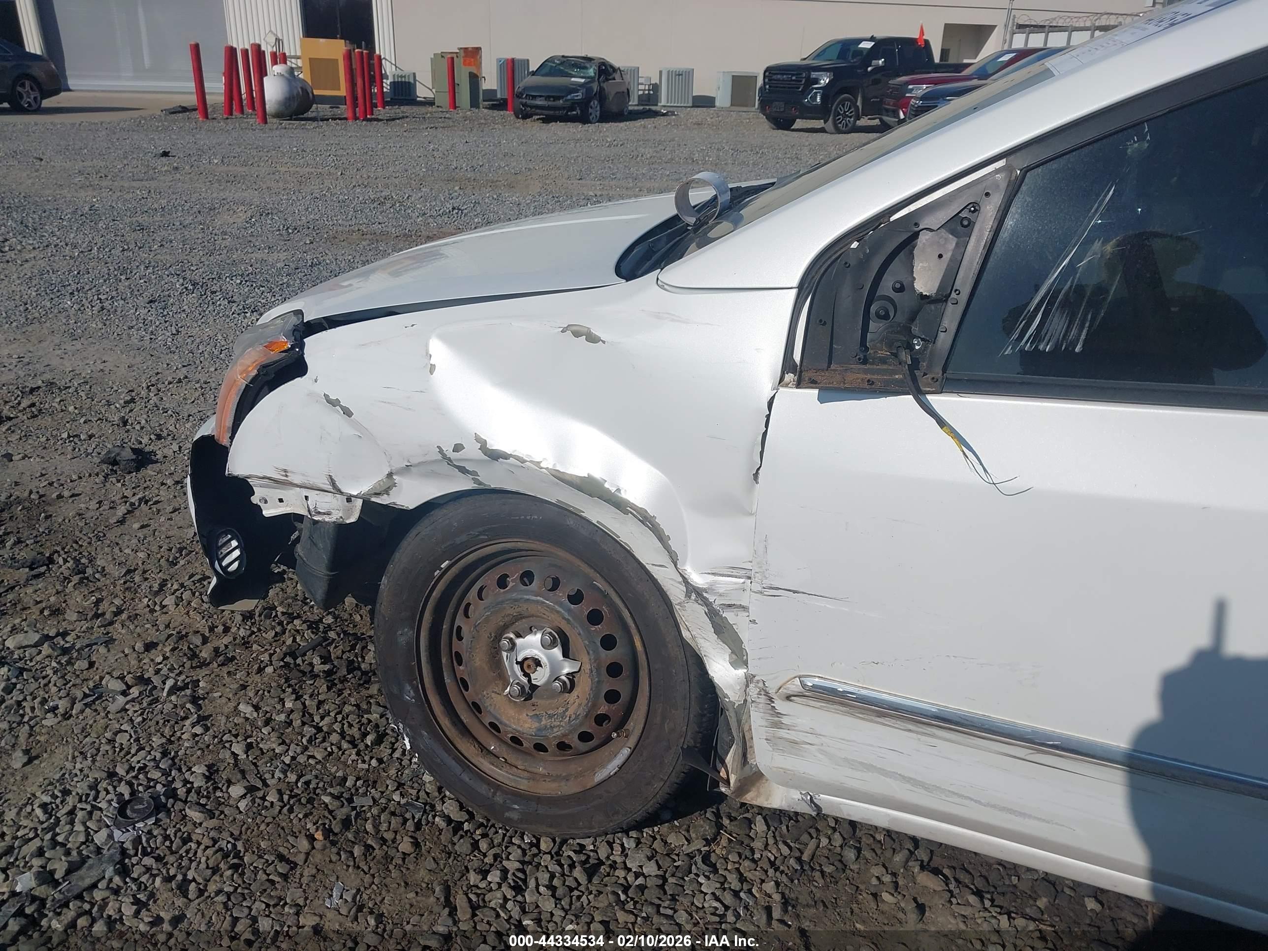 NISSAN SENTRA image 6