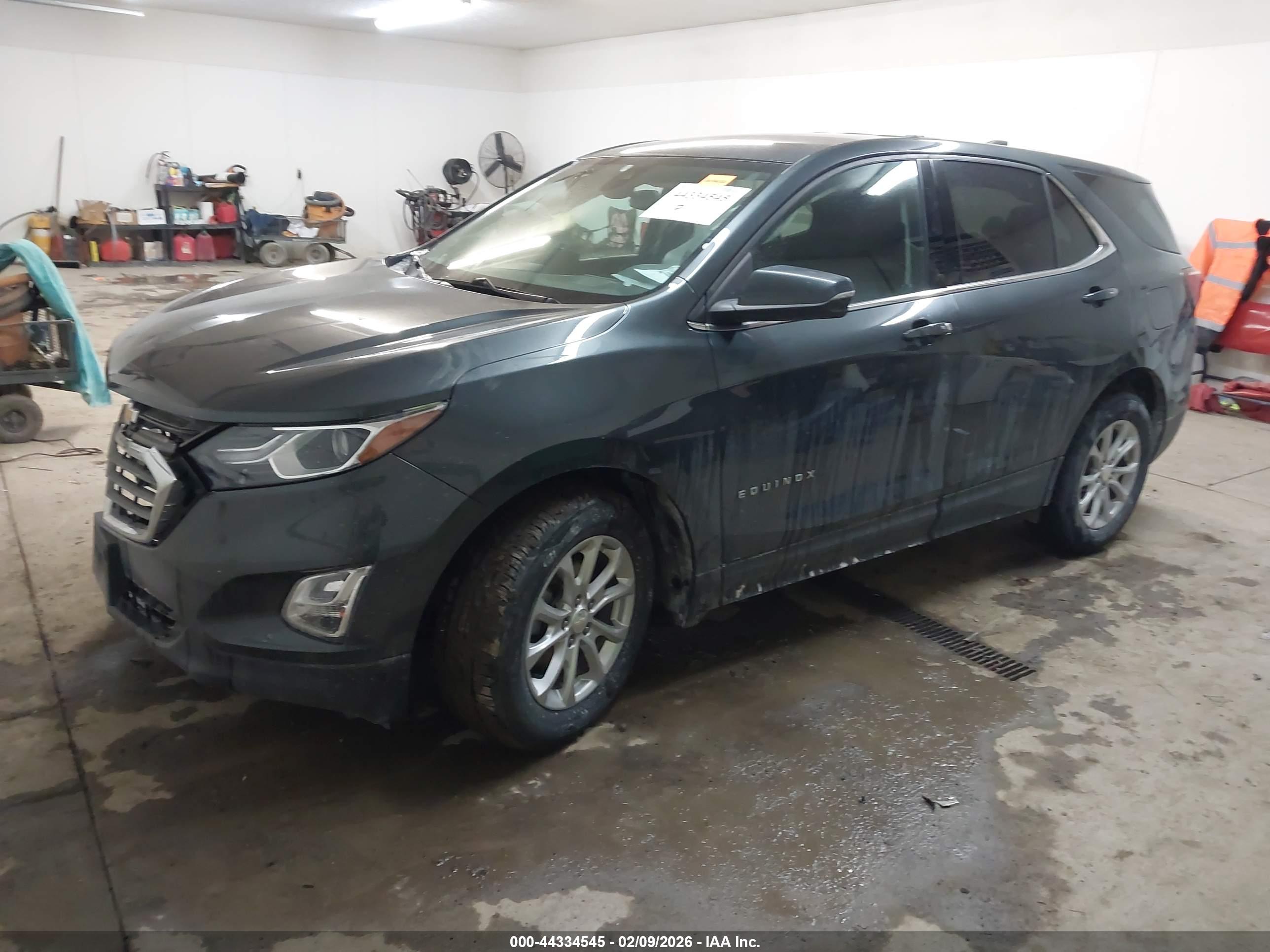 CHEVROLET EQUINOX image 2